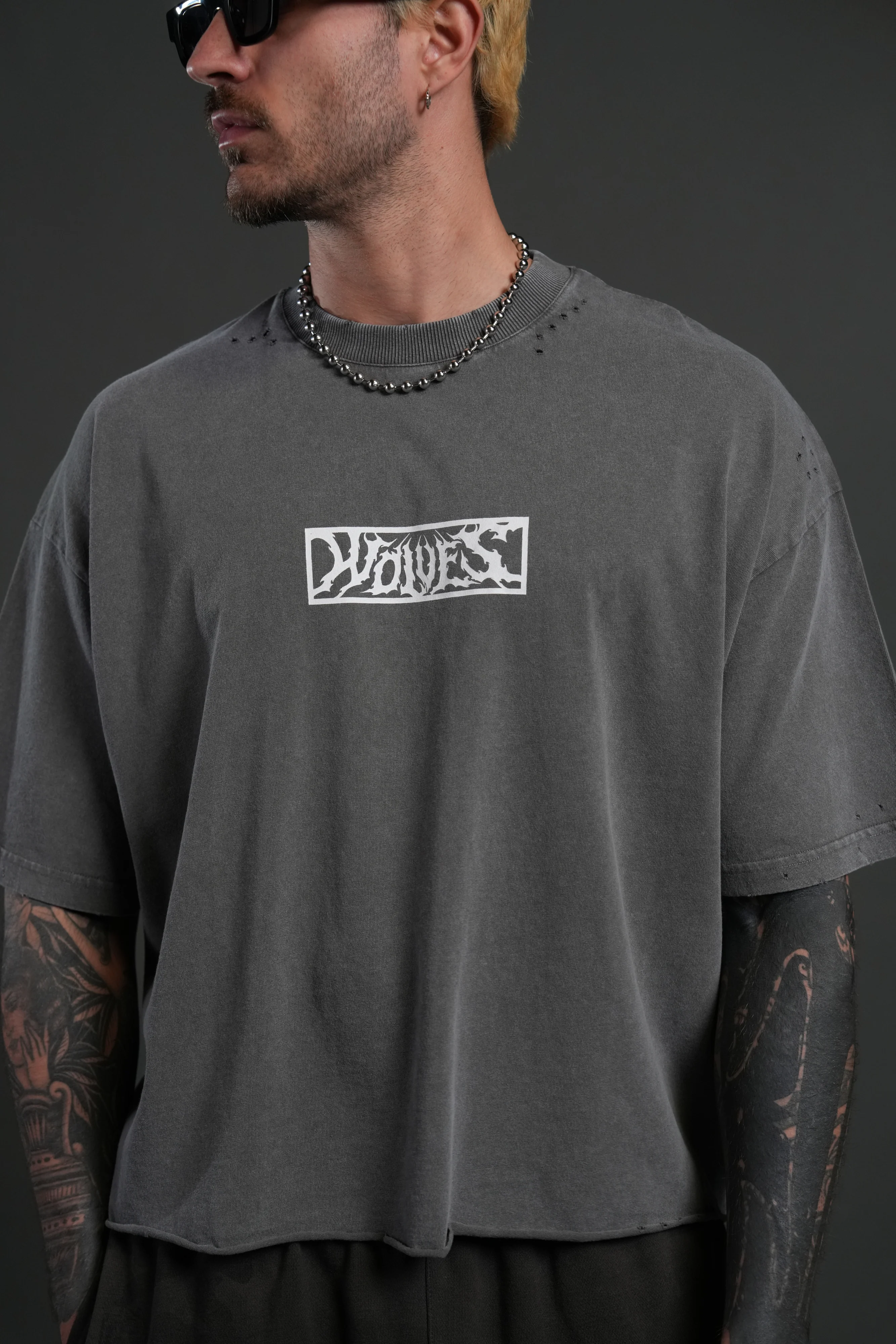 Midnight Wolves Distressed Grunge "Box Cut" Tee V2 in Slate Gray - Image 7