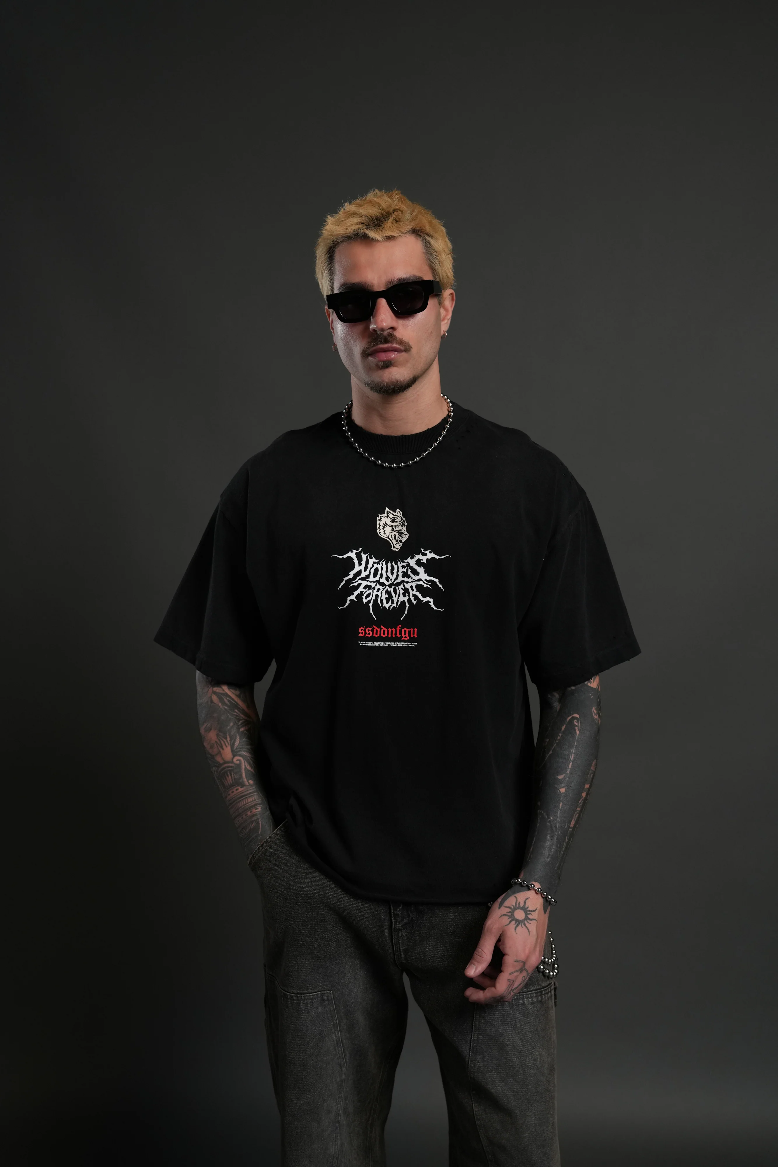 Mori Rose Distressed Grunge Tee in Black Drift Wash - Image 2