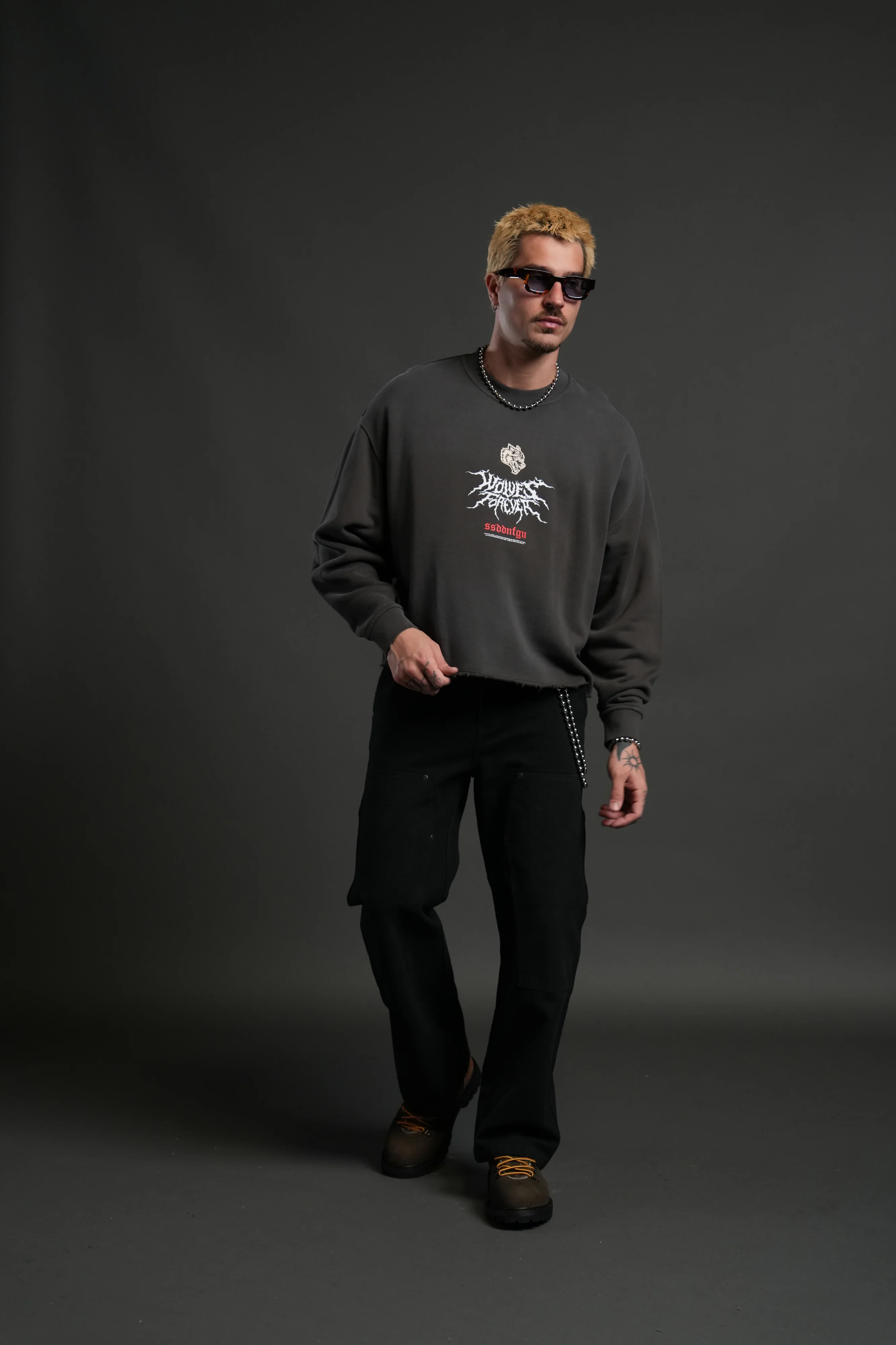 Mori Rose Raw Hem "Box Cut" Crewneck in Wolf Gray Drift Wash - Image 5