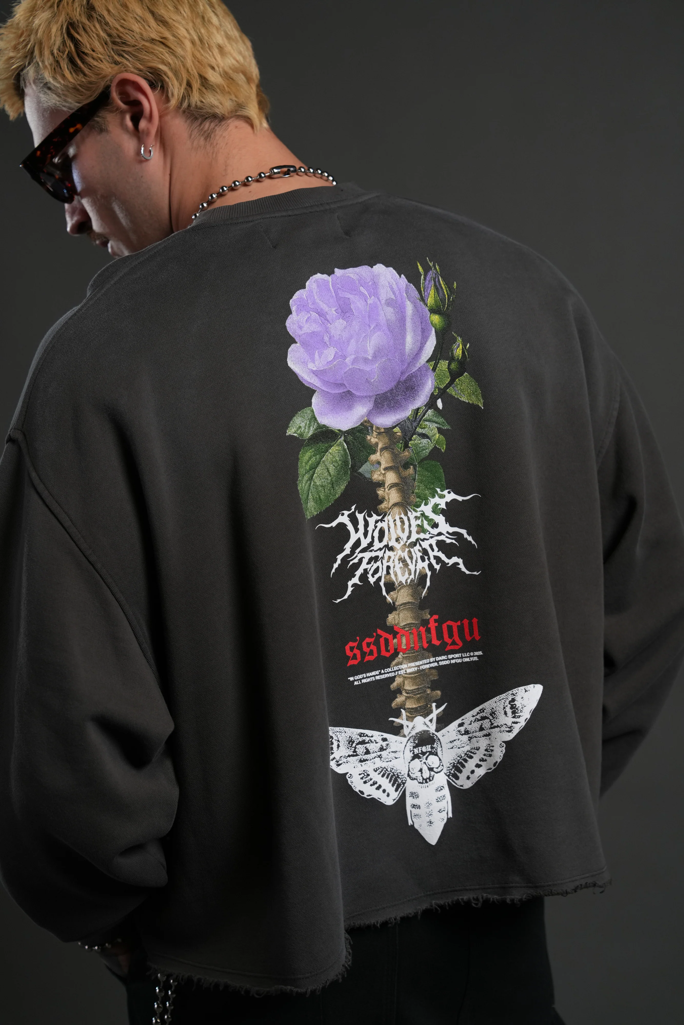 Mori Rose Raw Hem "Box Cut" Crewneck in Wolf Gray Drift Wash - Image 8