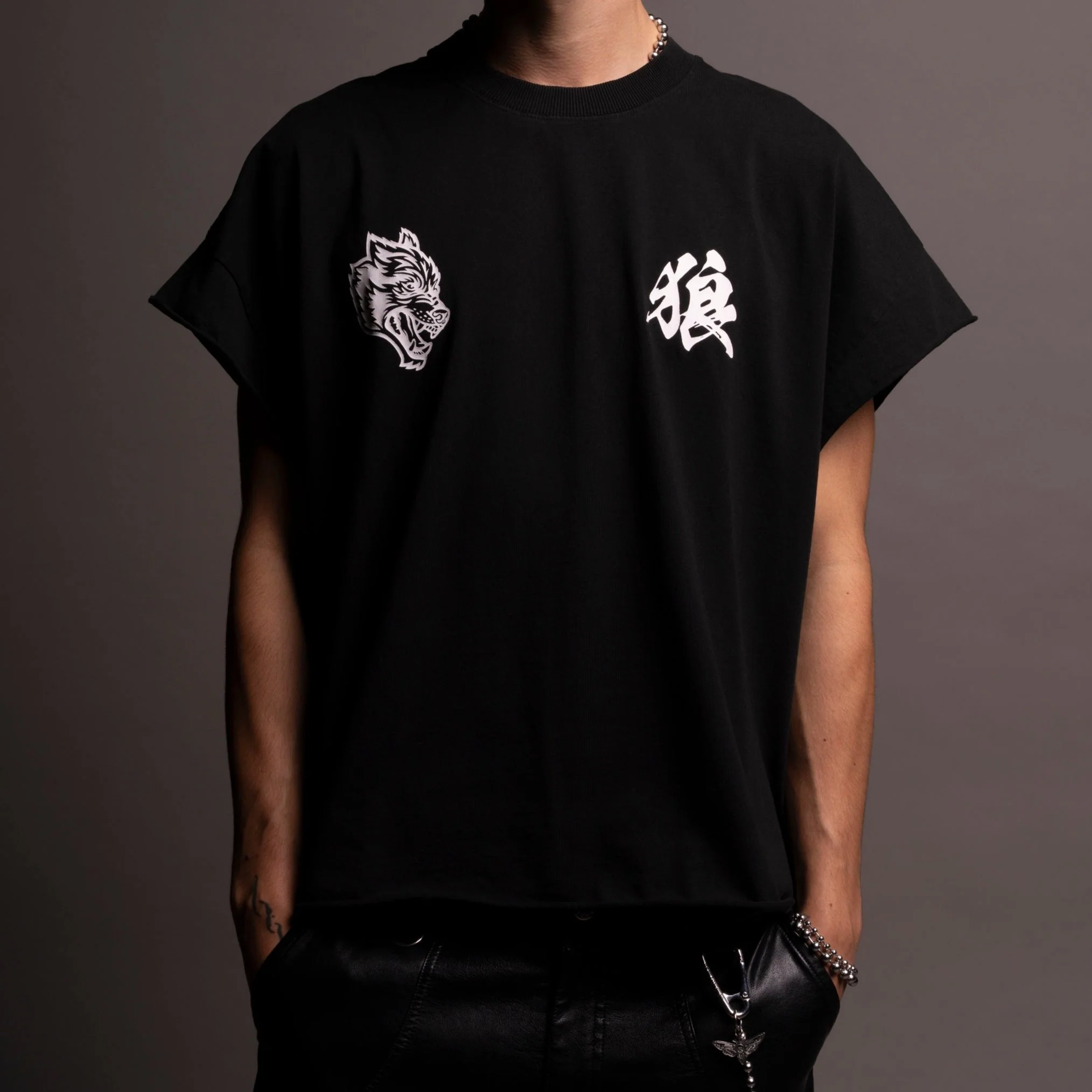 Okami Chopper "Grunge" Cut Off Tee in Black - Image 2