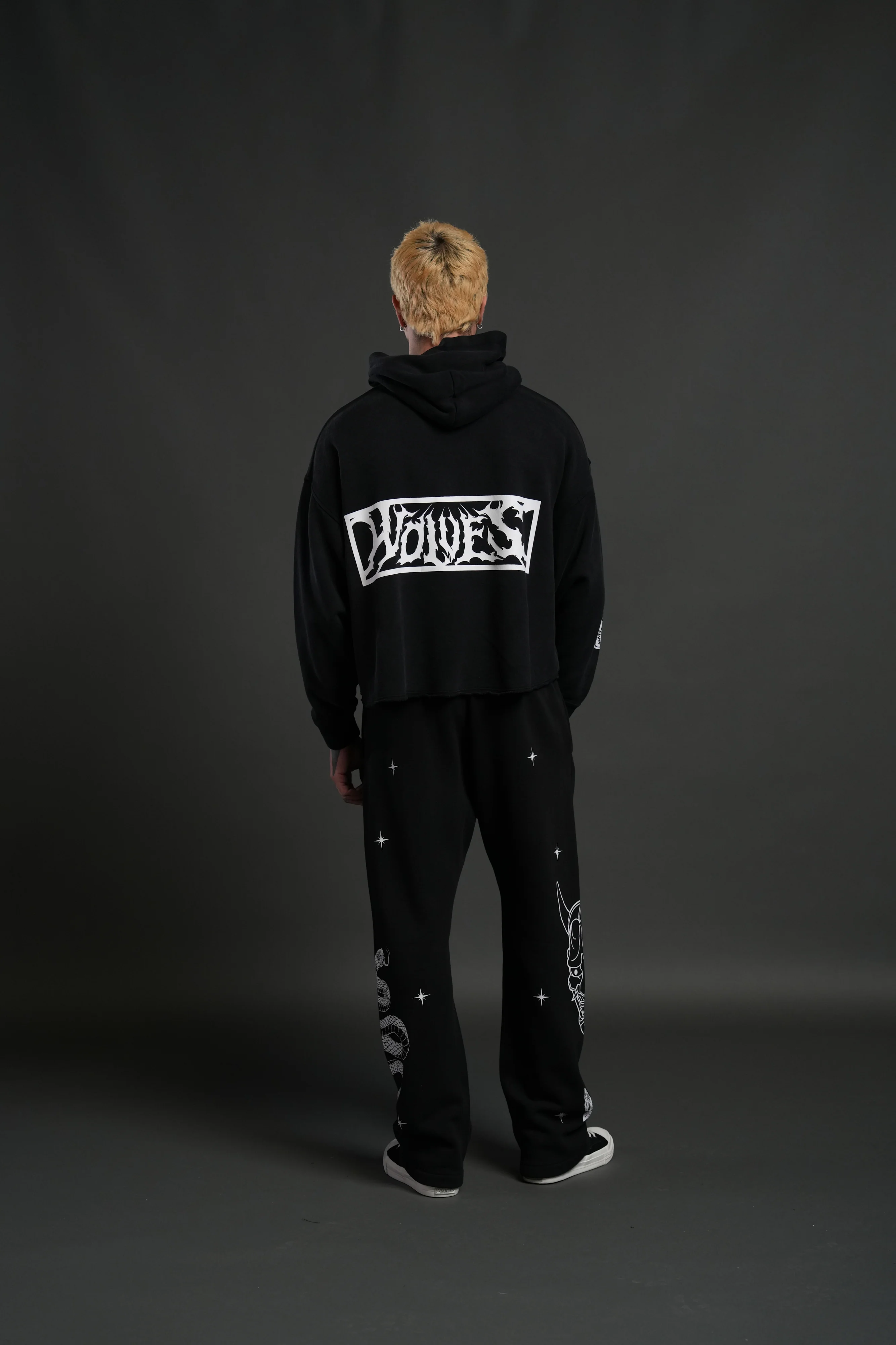 Oni Wolves Bigelow Cargo Sweat Pants in Black - Image 7