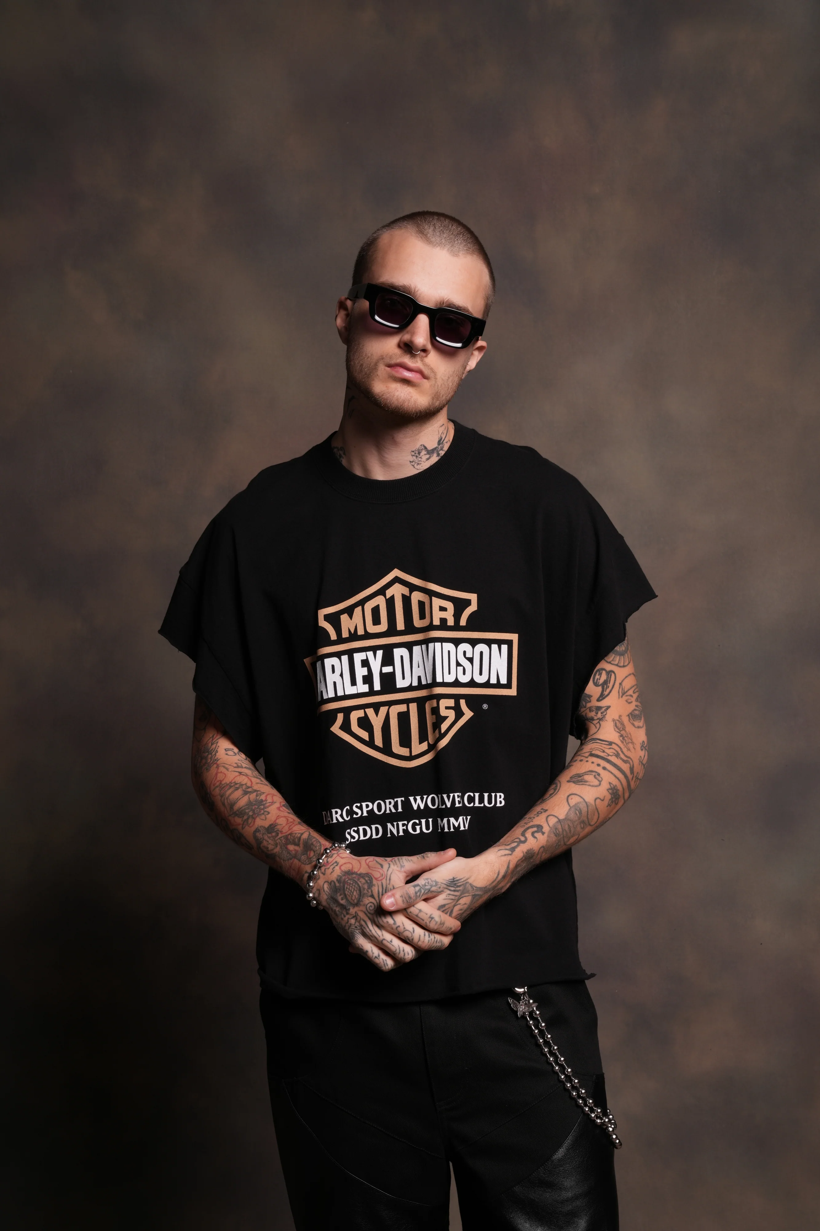 Our Clubs Grunge Cut-Off Tee in Black - Image 4