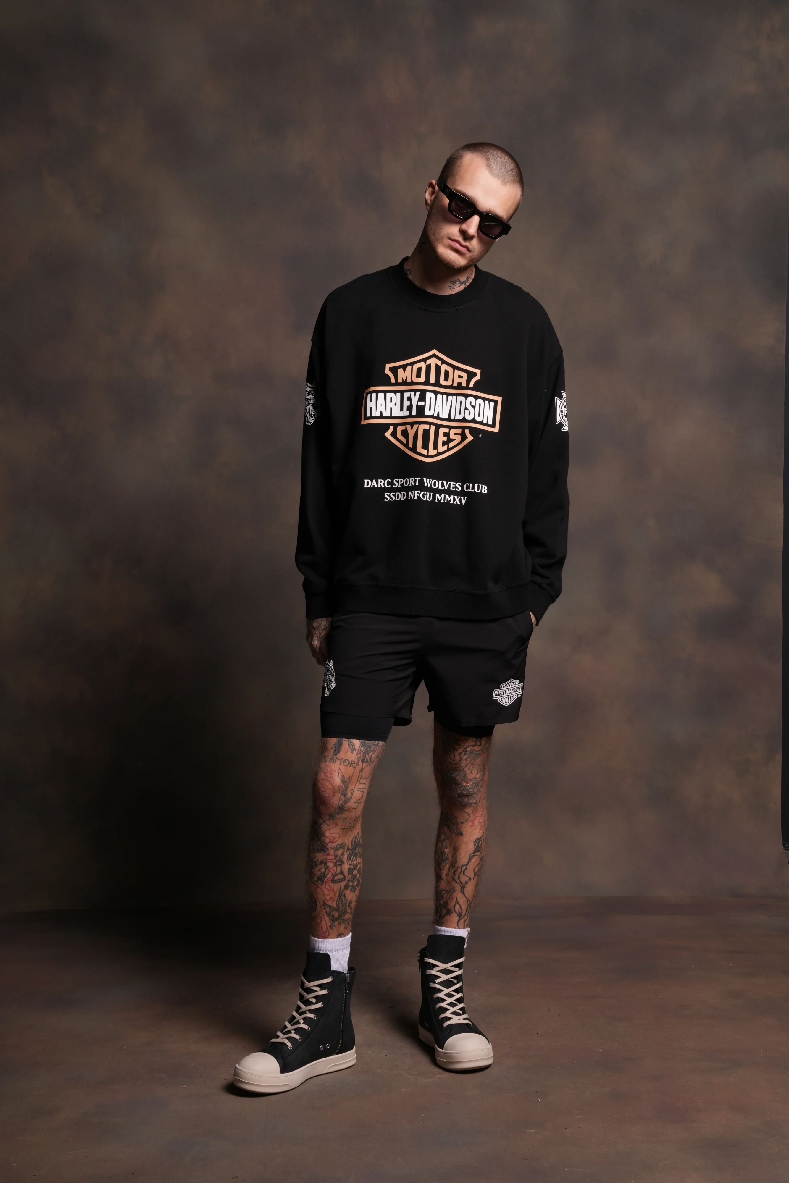 Our Clubs Grunge Destroyed Oversized London Crewneck in Black - Image 5