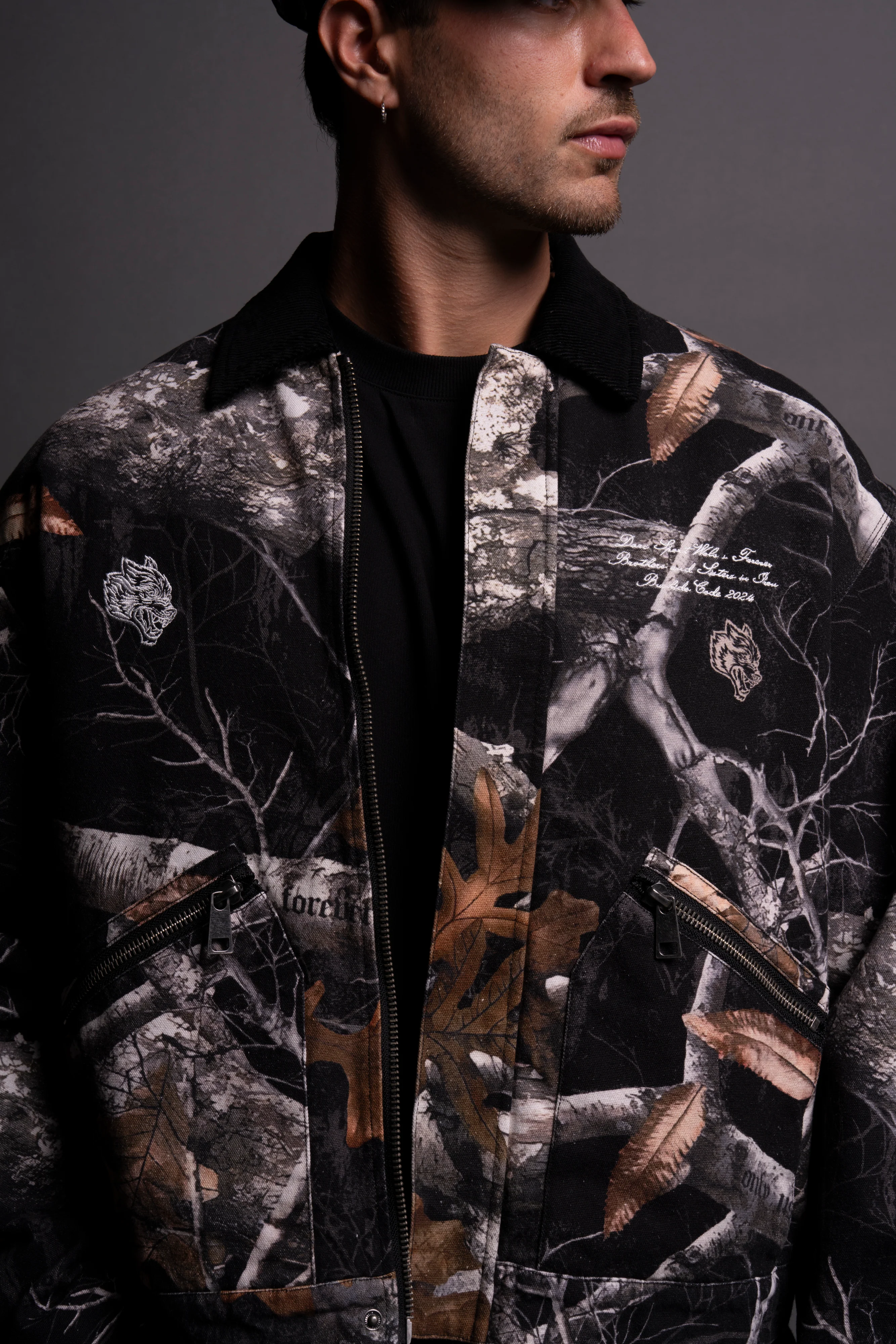Our Lane Earl Jacket in Darc Woodland Camo - Image 8