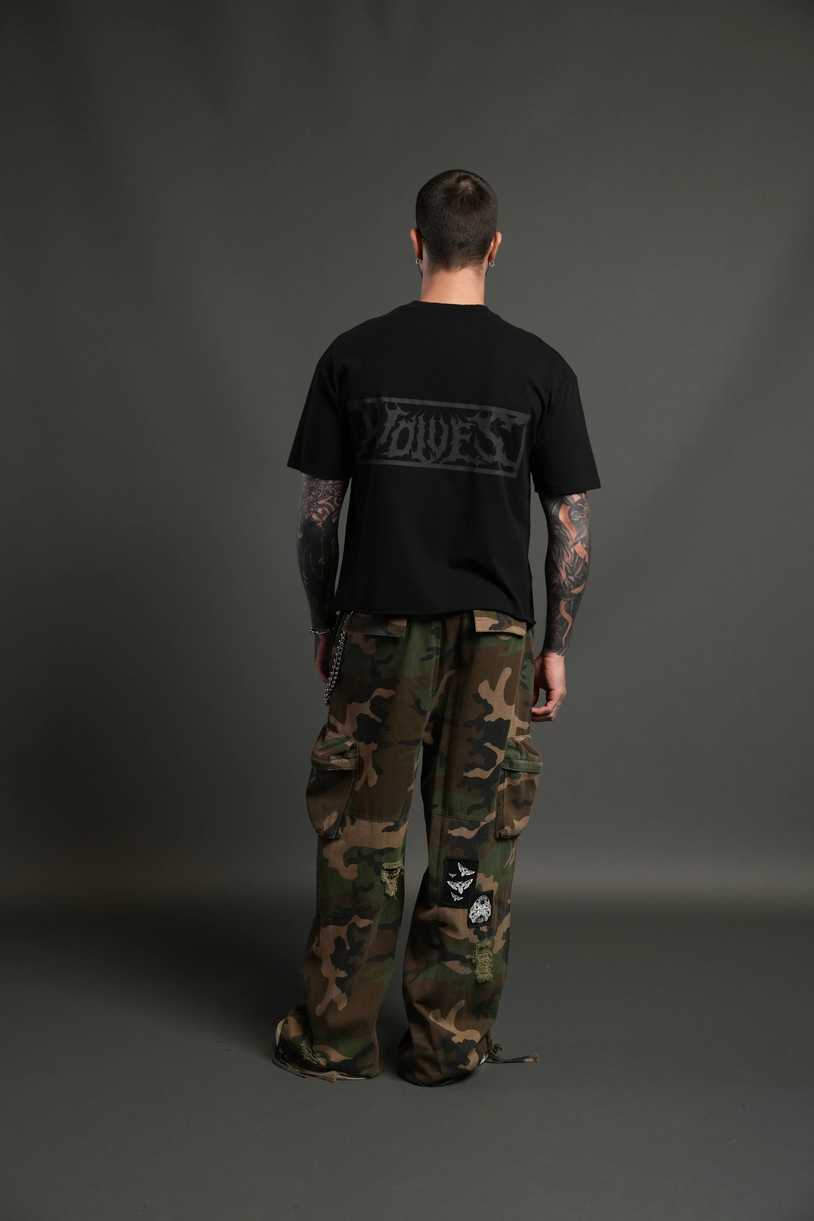 Punisher Grunge Mid-Length Raw Hem Tee in Black - Image 6