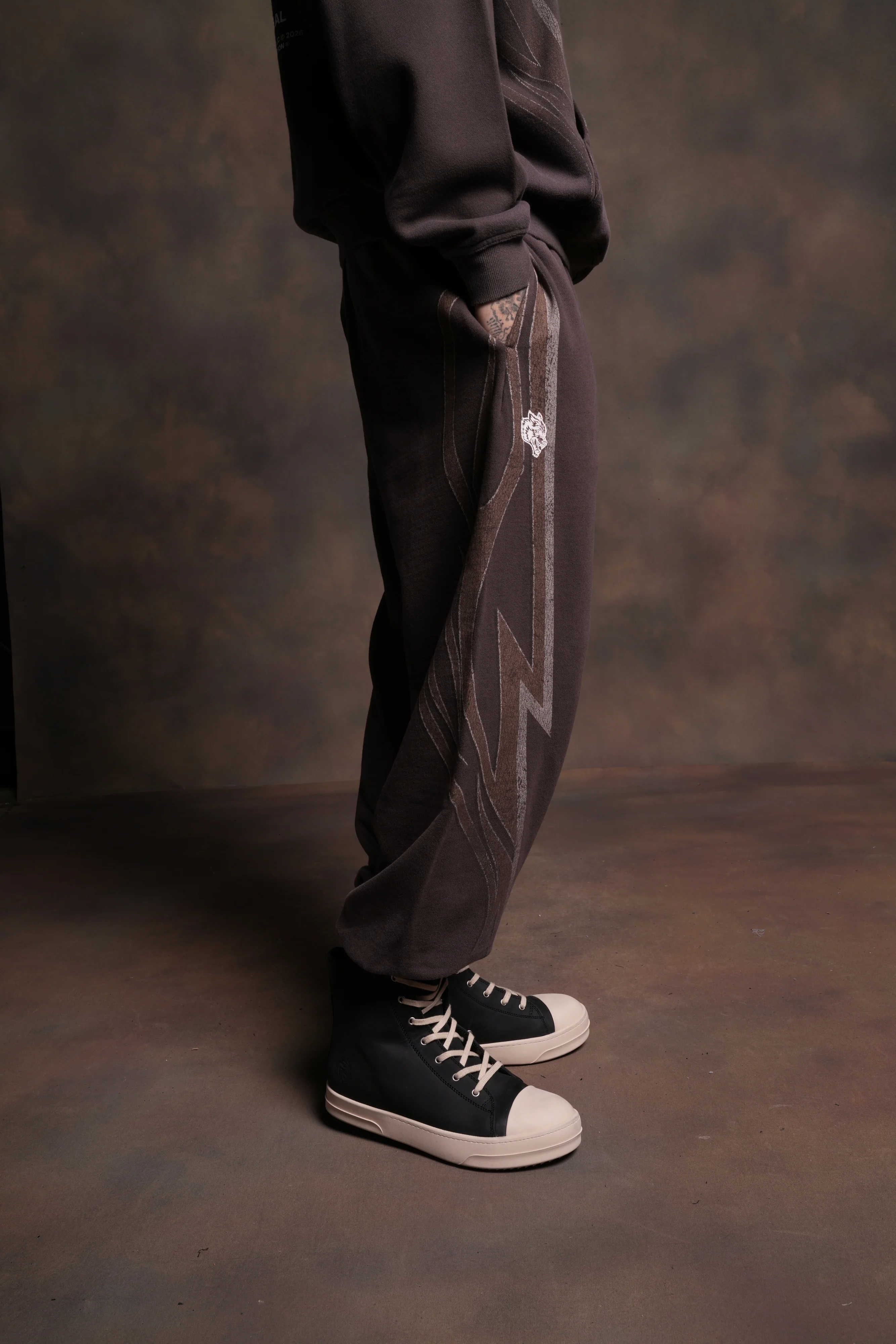 Real Recognize Real Unisex Lounger Sweat Pants in Darc Brown Drift Wash - Image 5