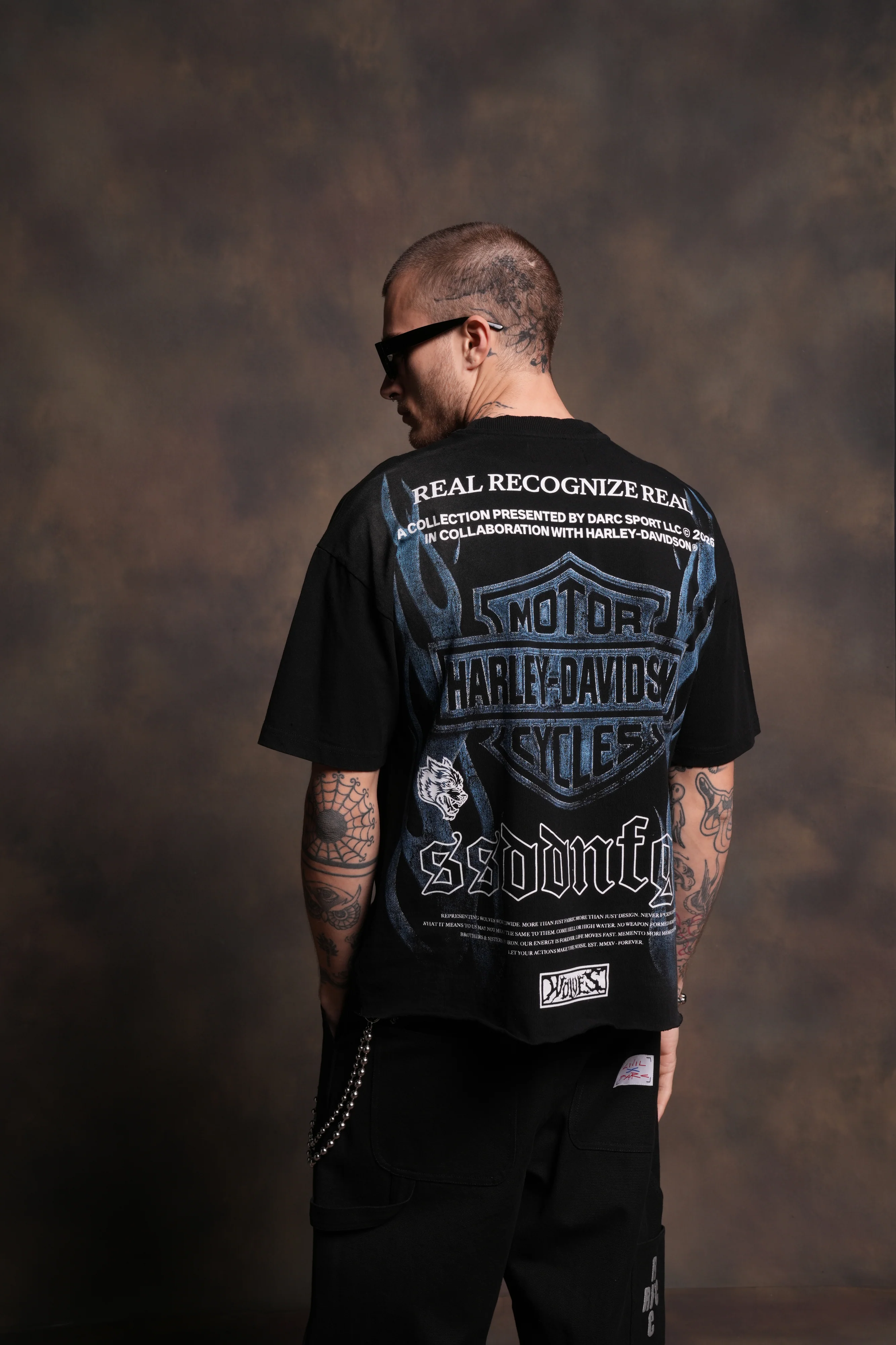 Ride Forever Distressed Grunge Mid-Length Raw Hem Tee in Black Sun Fade - Image 4