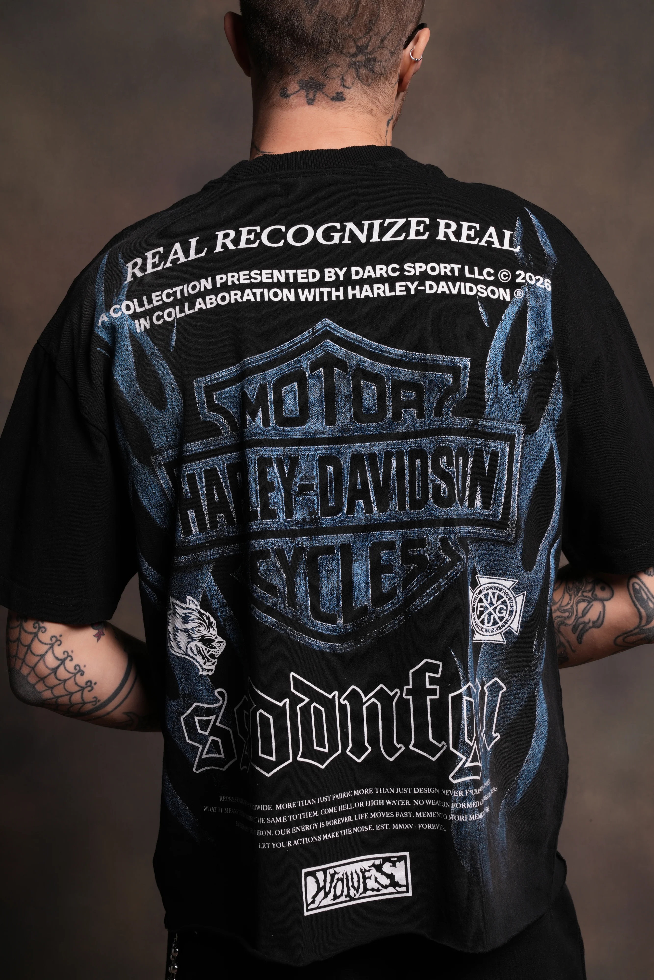 Ride Forever Distressed Grunge Mid-Length Raw Hem Tee in Black Sun Fade - Image 7