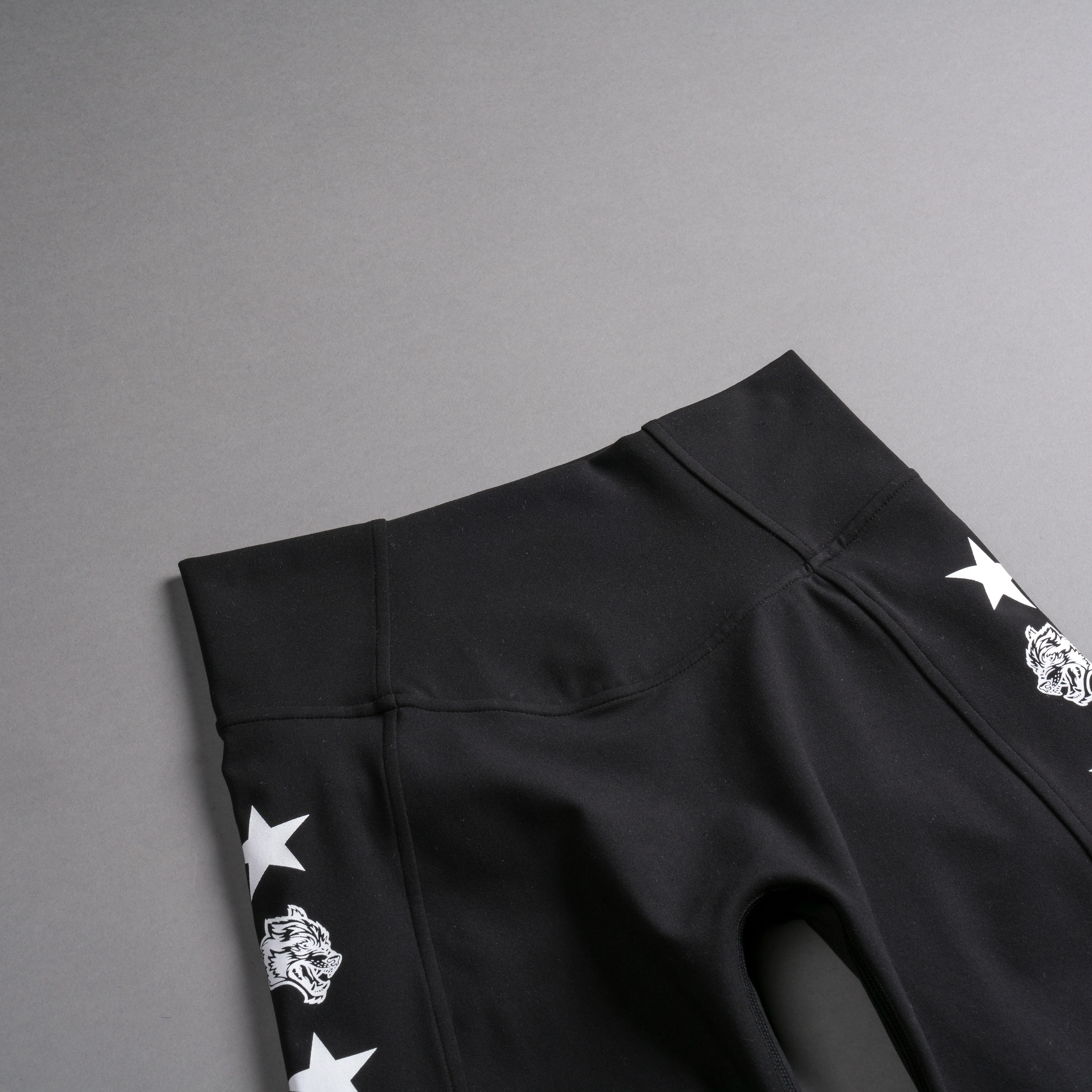 Roadster "Georgia" Energy Shorts in Black - Image 10