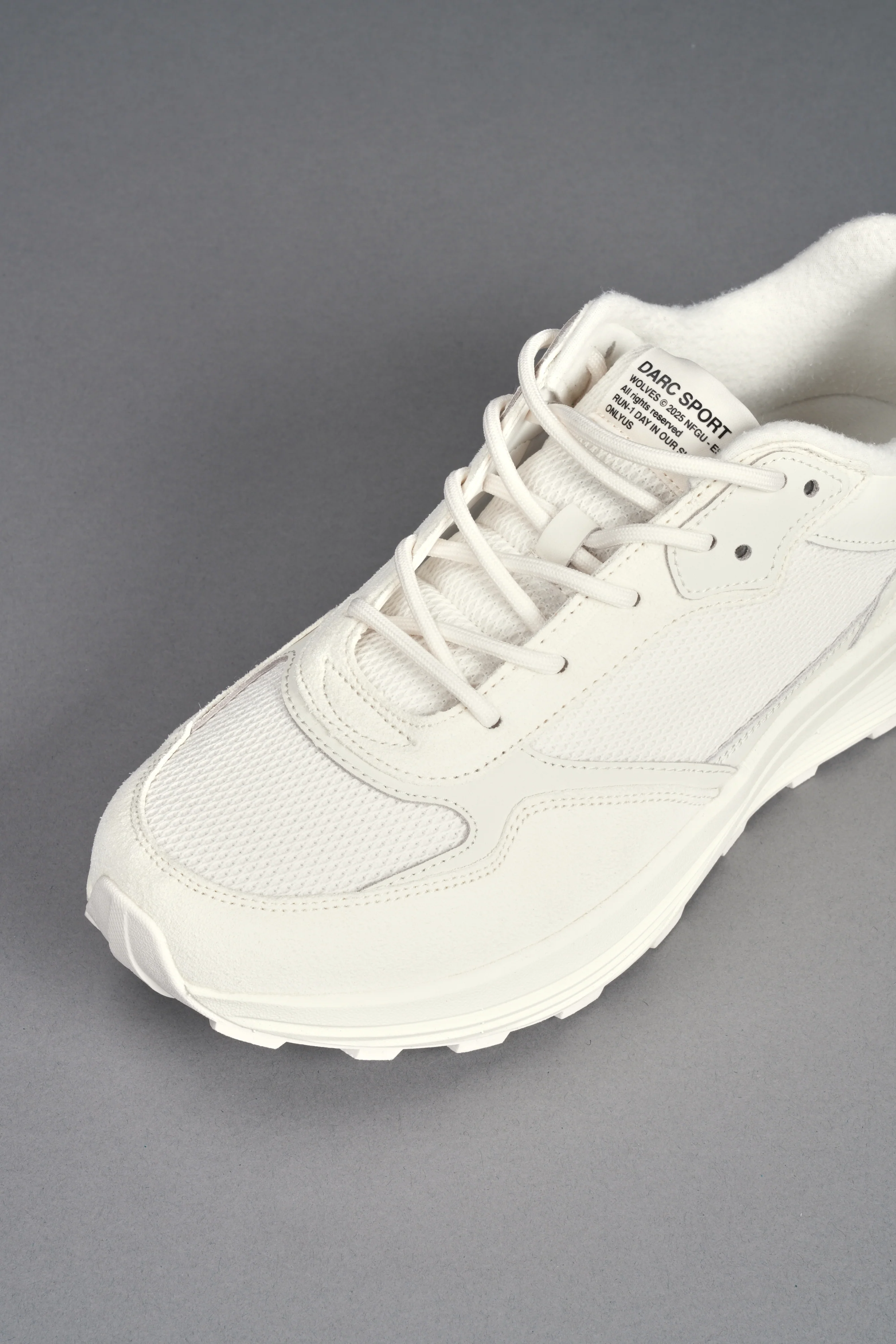 Run-1 Shoes in Cream/Black - Image 7