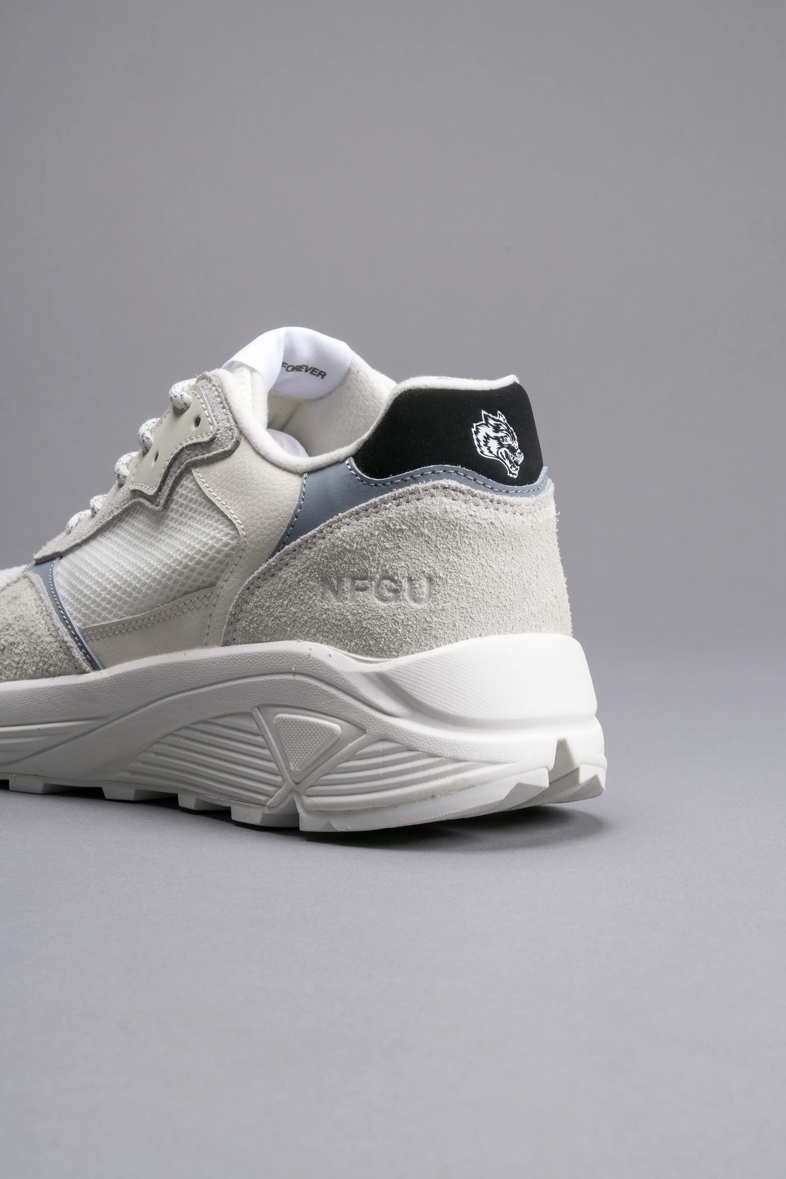Run-1 Shoes in Tradewind Gray - Image 6