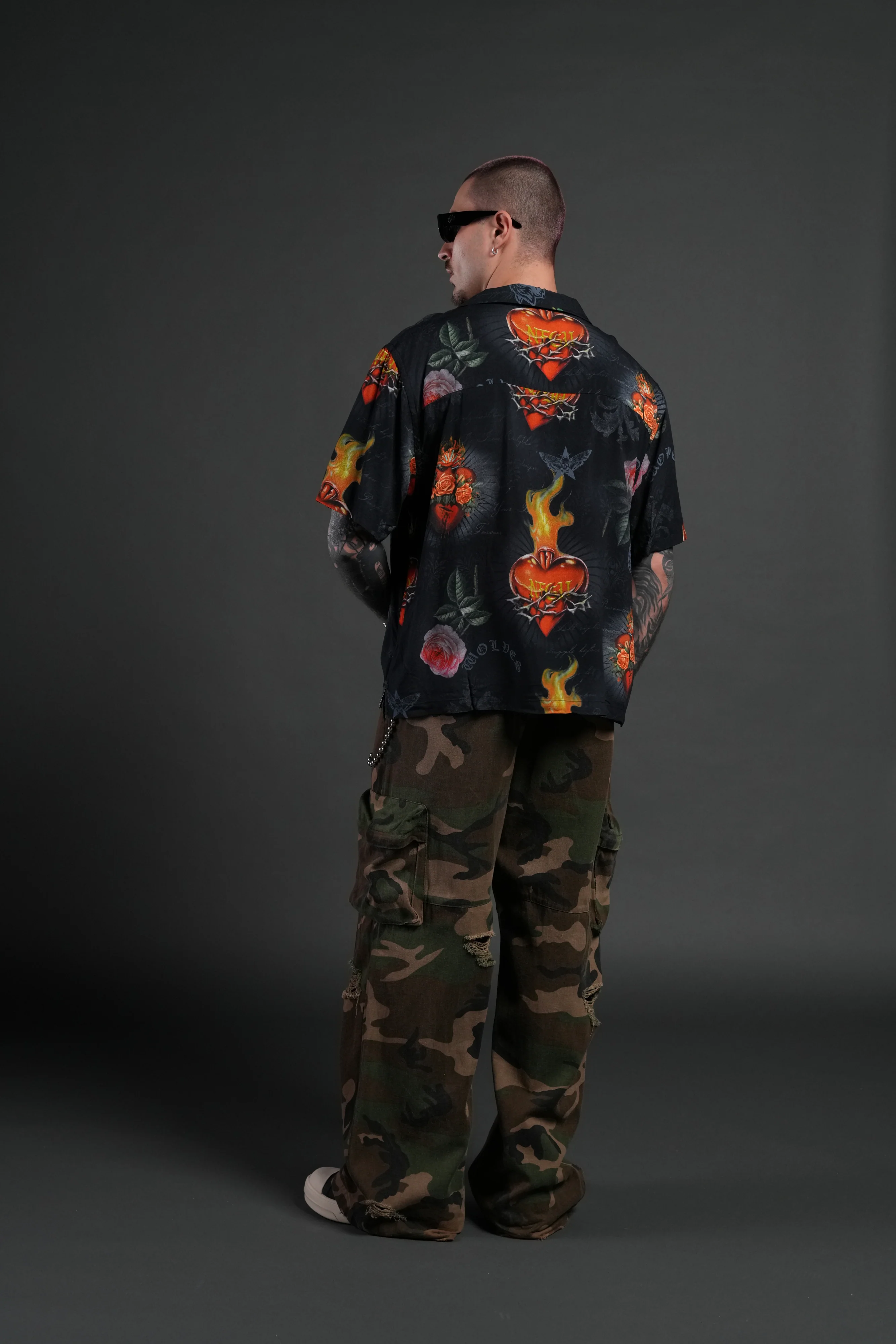 Sacred Path Mid-Length Button Up in Corazon de Oscuridad - Image 6