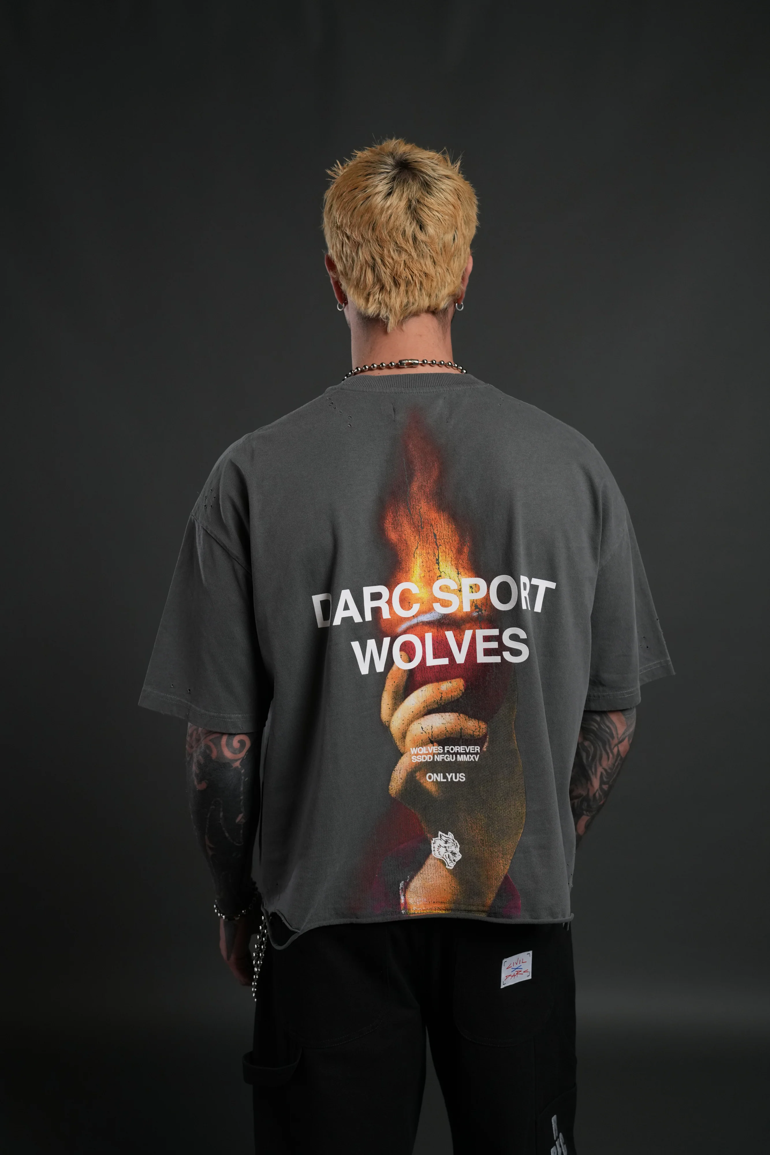 Sangrado Distressed Grunge "Box Cut" Tee in Slate Gray - Image 4