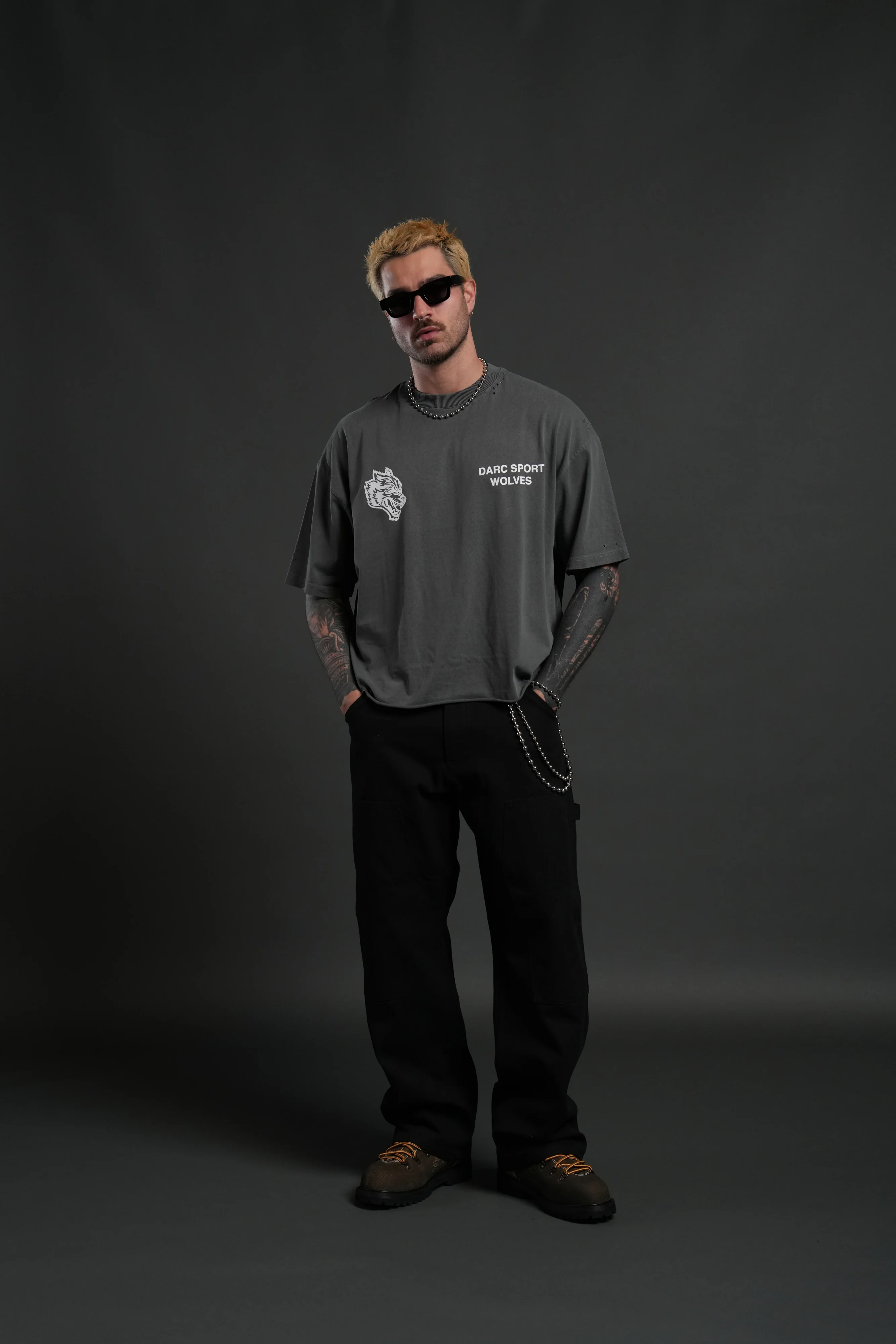 Sangrado Distressed Grunge "Box Cut" Tee in Slate Gray - Image 5