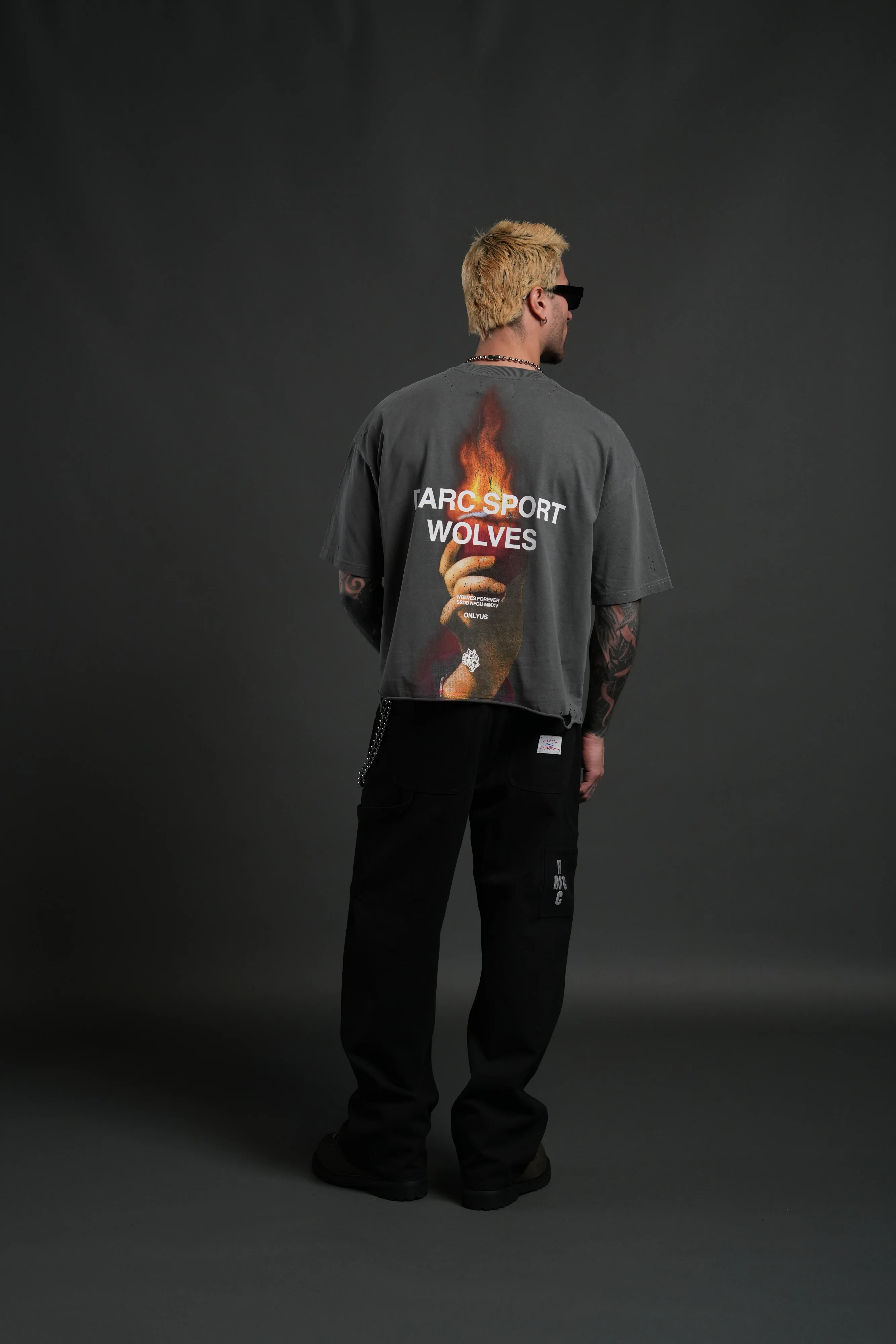 Sangrado Distressed Grunge "Box Cut" Tee in Slate Gray - Image 6