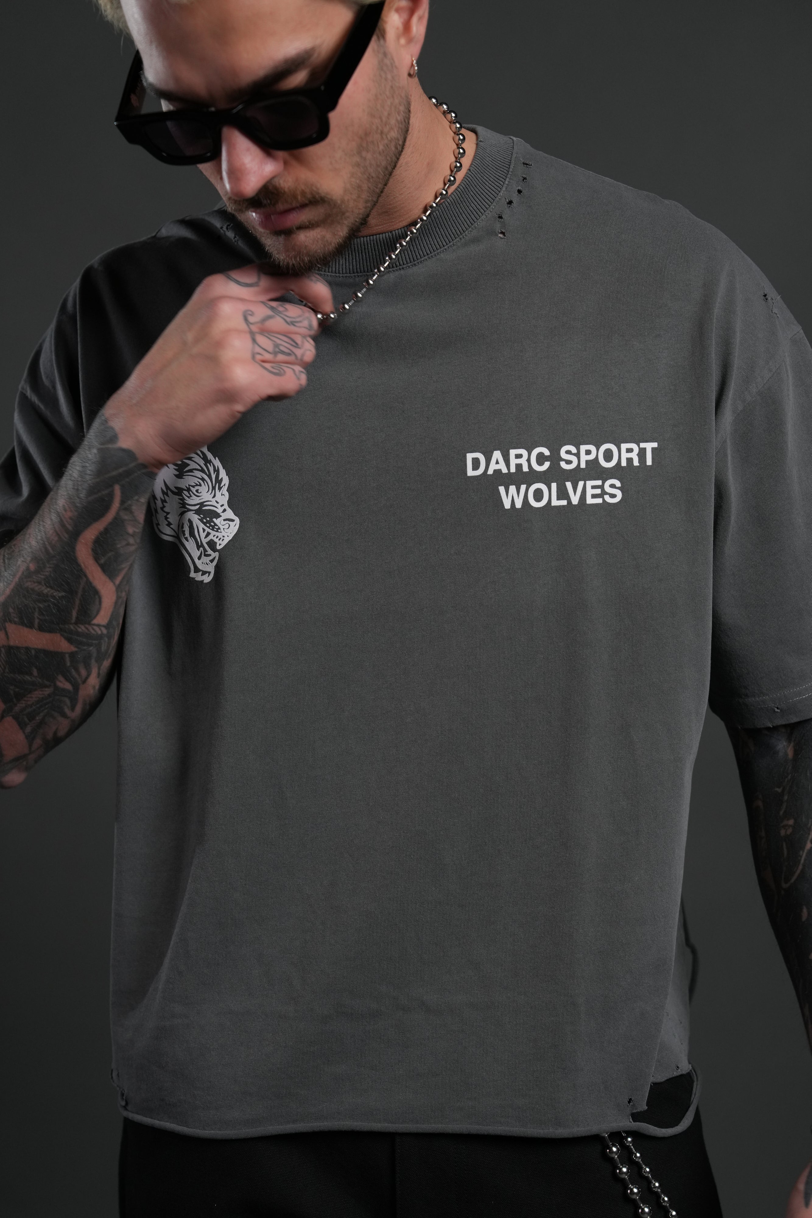 Sangrado Distressed Grunge "Box Cut" Tee in Slate Gray - Image 7