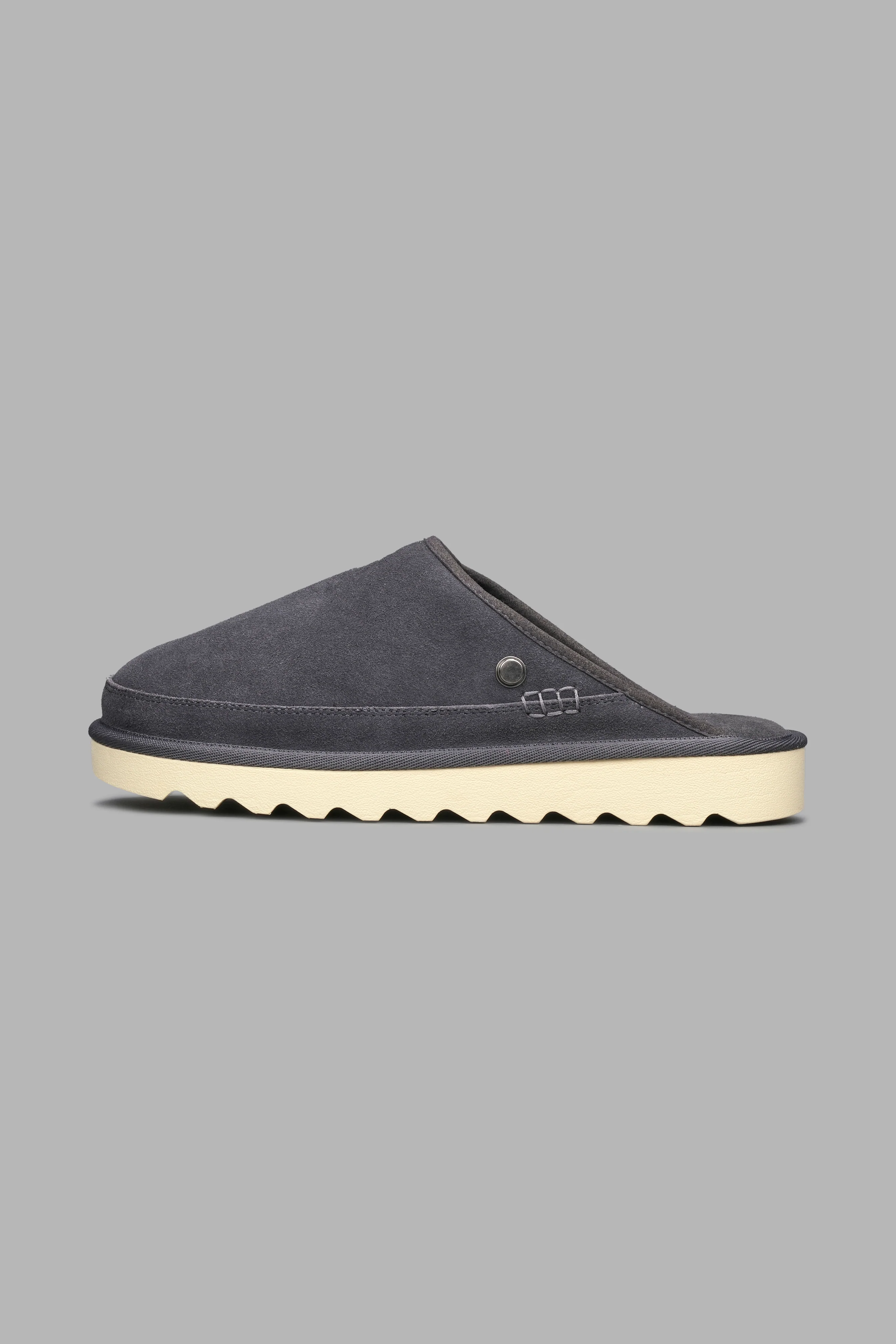 Sedona Slides in Wolf Gray - Image 3