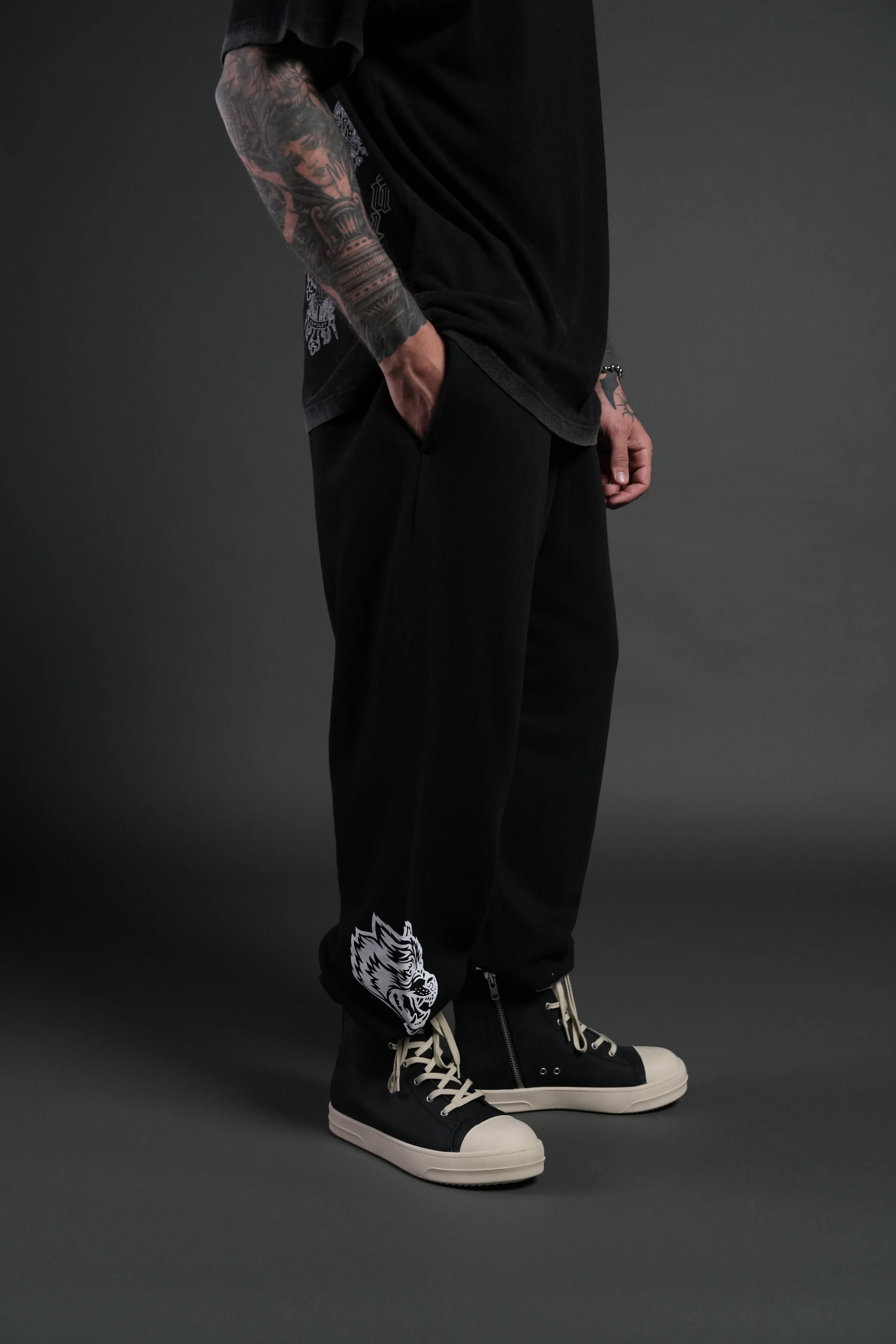 Sin Again Unisex Lightweight Lounger Sweat Pants in Black - Image 5