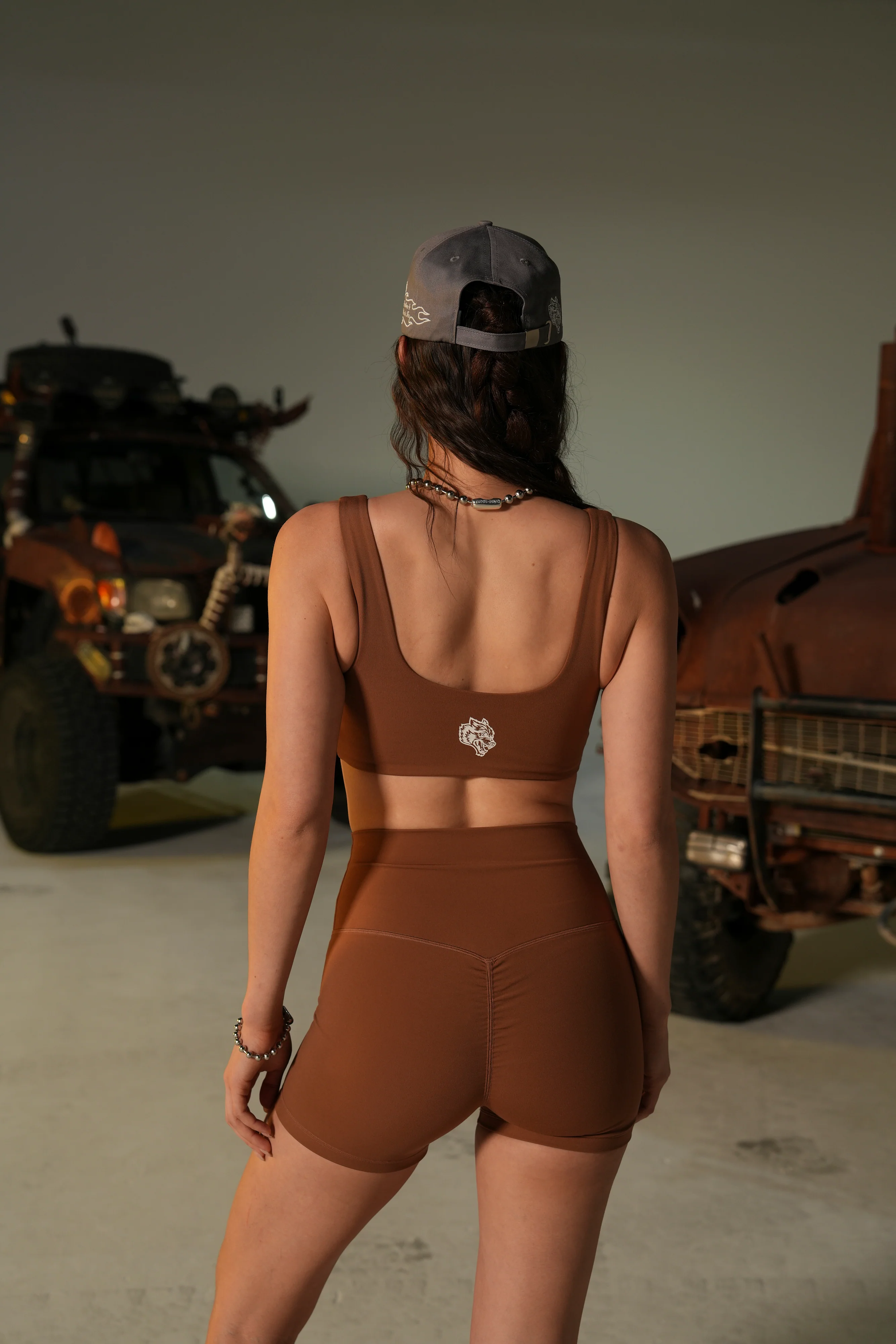Single Wolf "Twist" Energy Bra in Norse Brown - Image 8