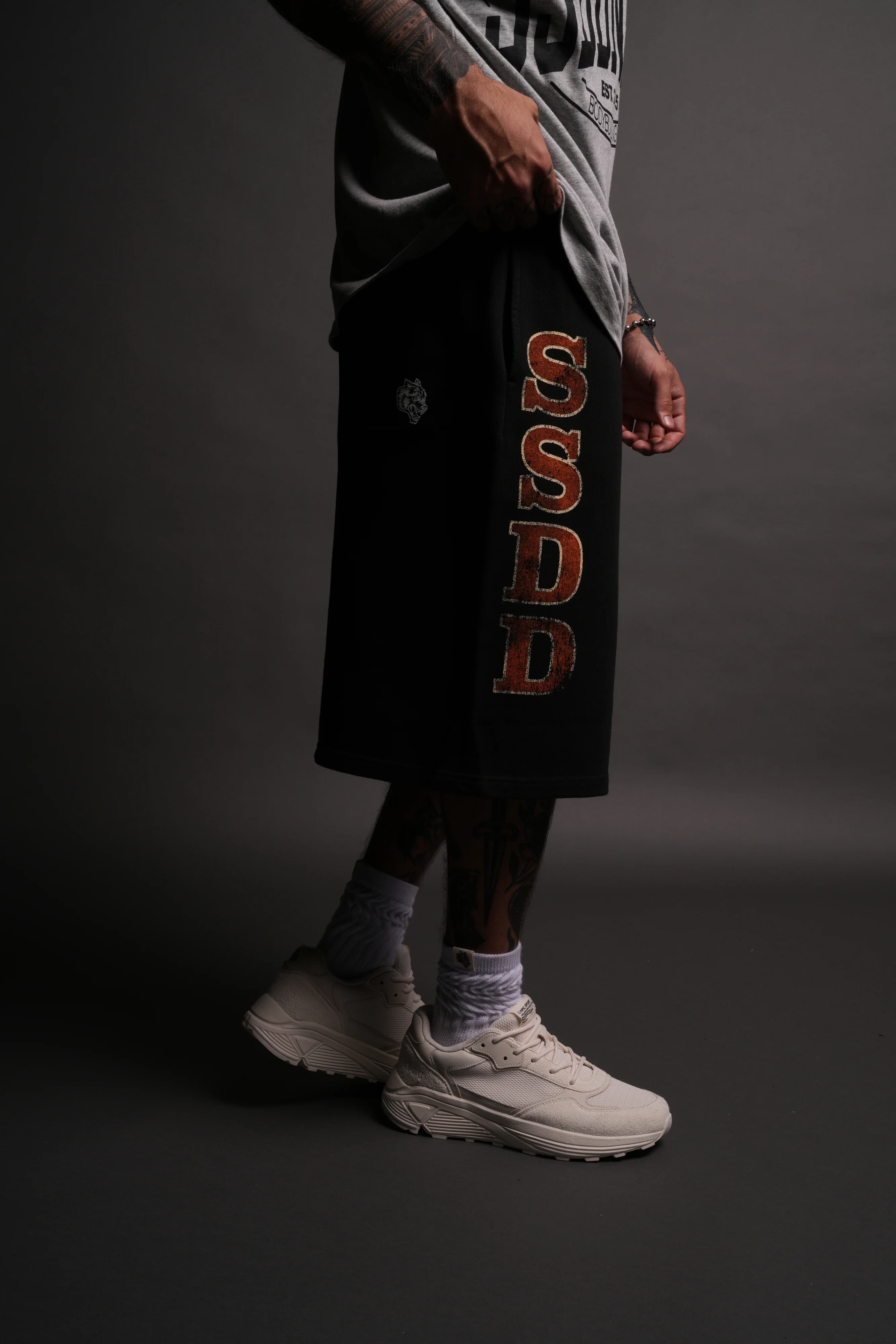 SSDD NFGU Gym Oversized Osiris Sweat Shorts in Black - Image 5