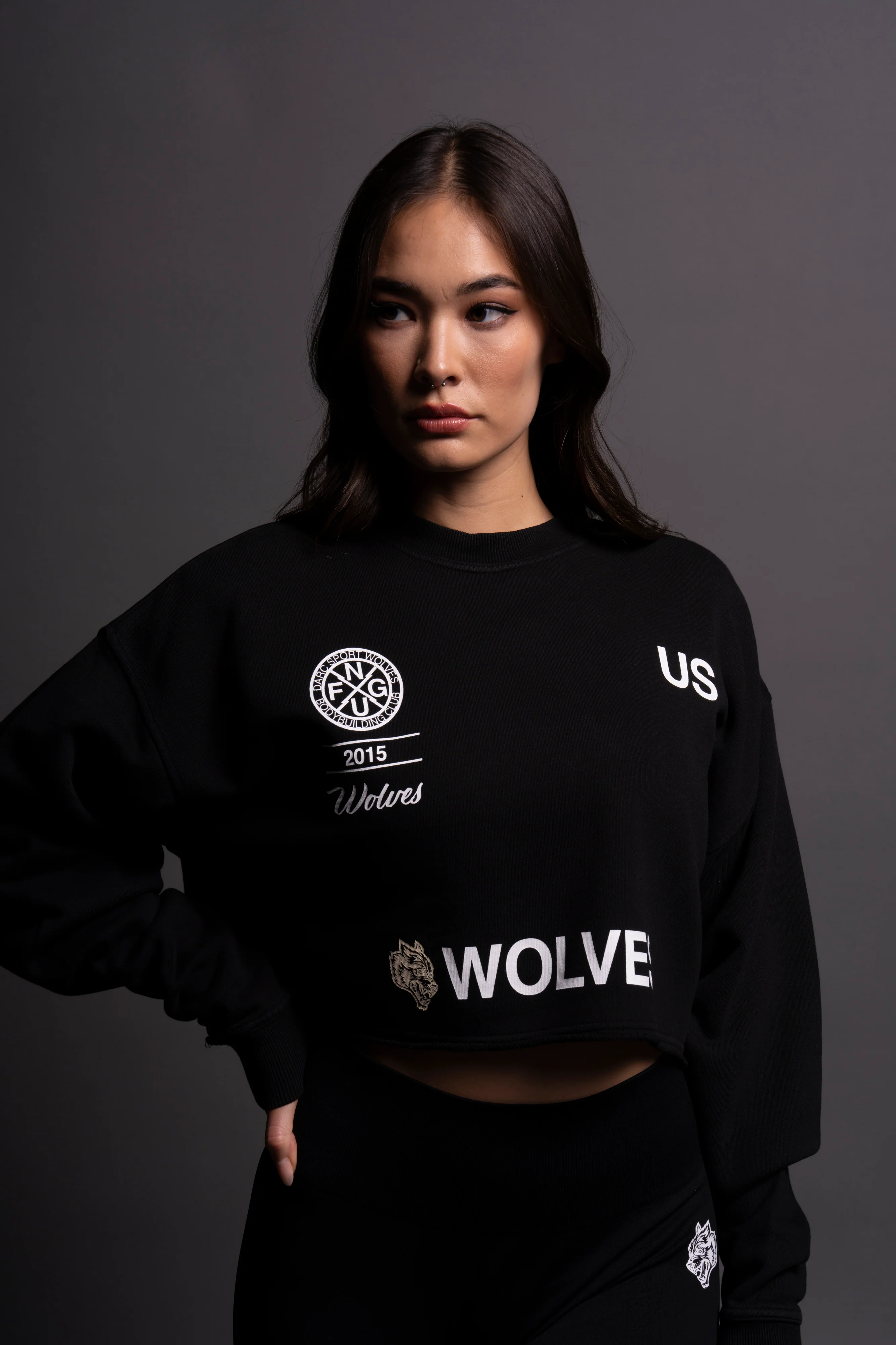 Stay True London (Cropped) Crewneck in Black - Image 9