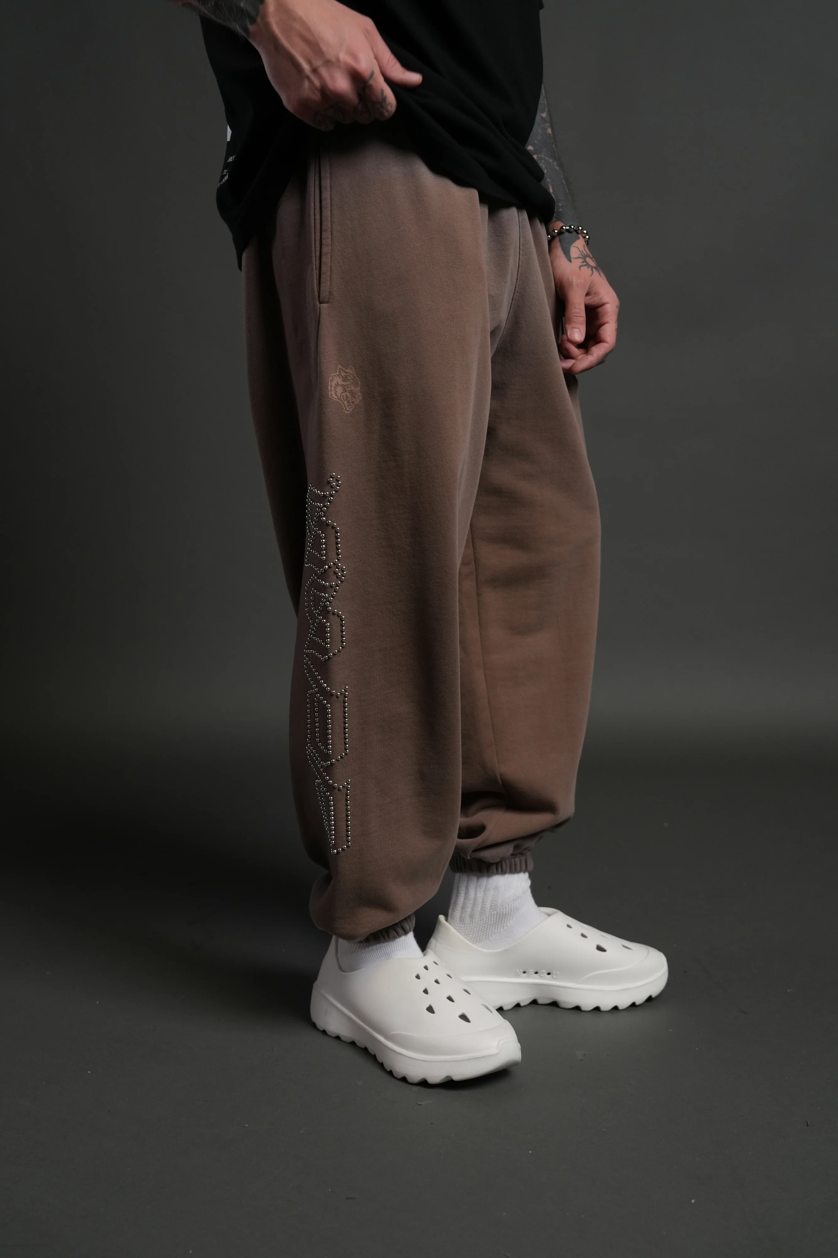 Studded Our Mantra Unisex Lounger Sweat Pants in Mojave Brown Drift Wash - Image 4