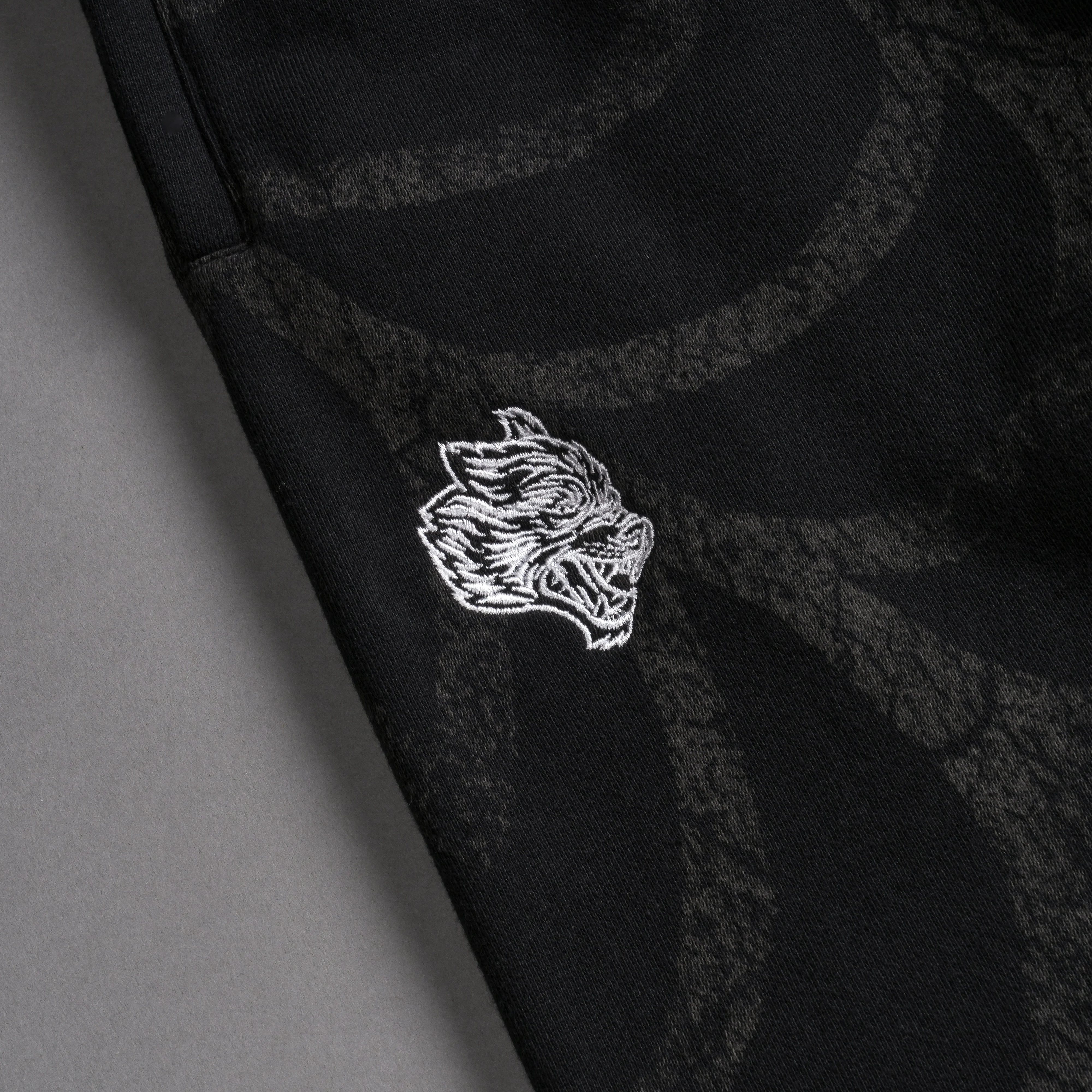 Symbiote Web She Post Longe Sweats in Black - Image 8
