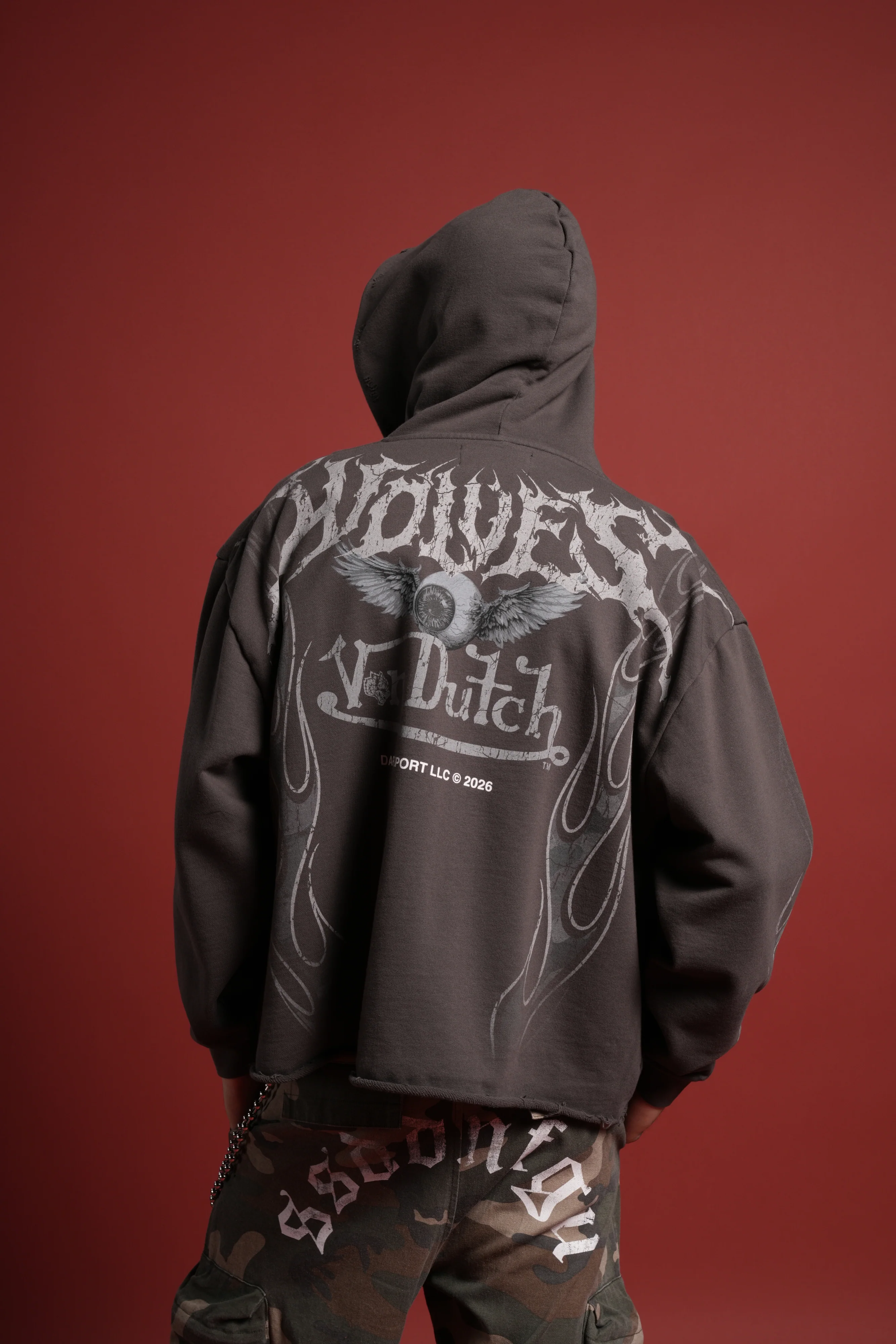 Take-Off Distressed Grunge Mid Length Raw Hem Zip Hoodie in Wolf Gray - Image 4