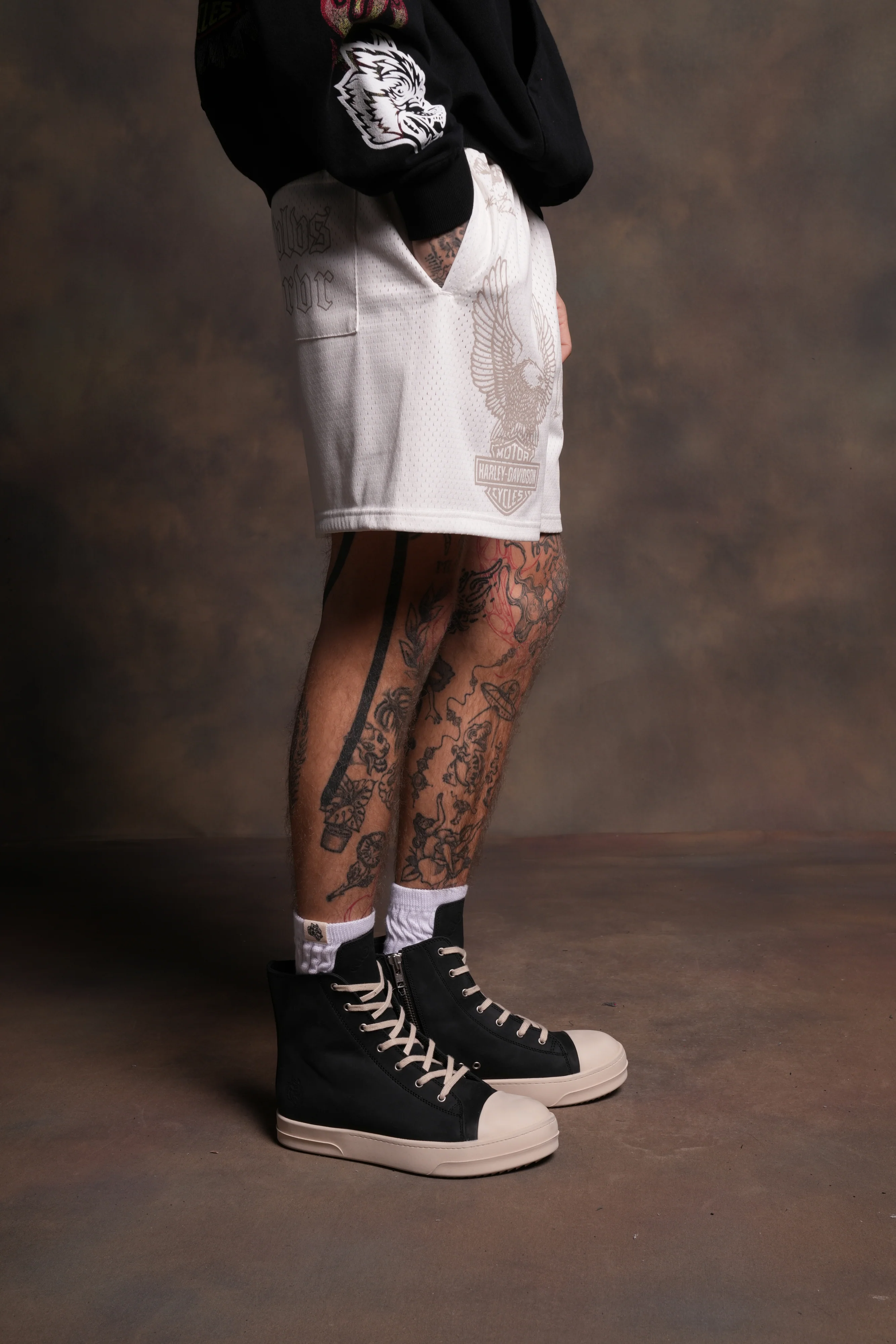 The Eagle & The Wolf Mesh Shorts in Cream - Image 6