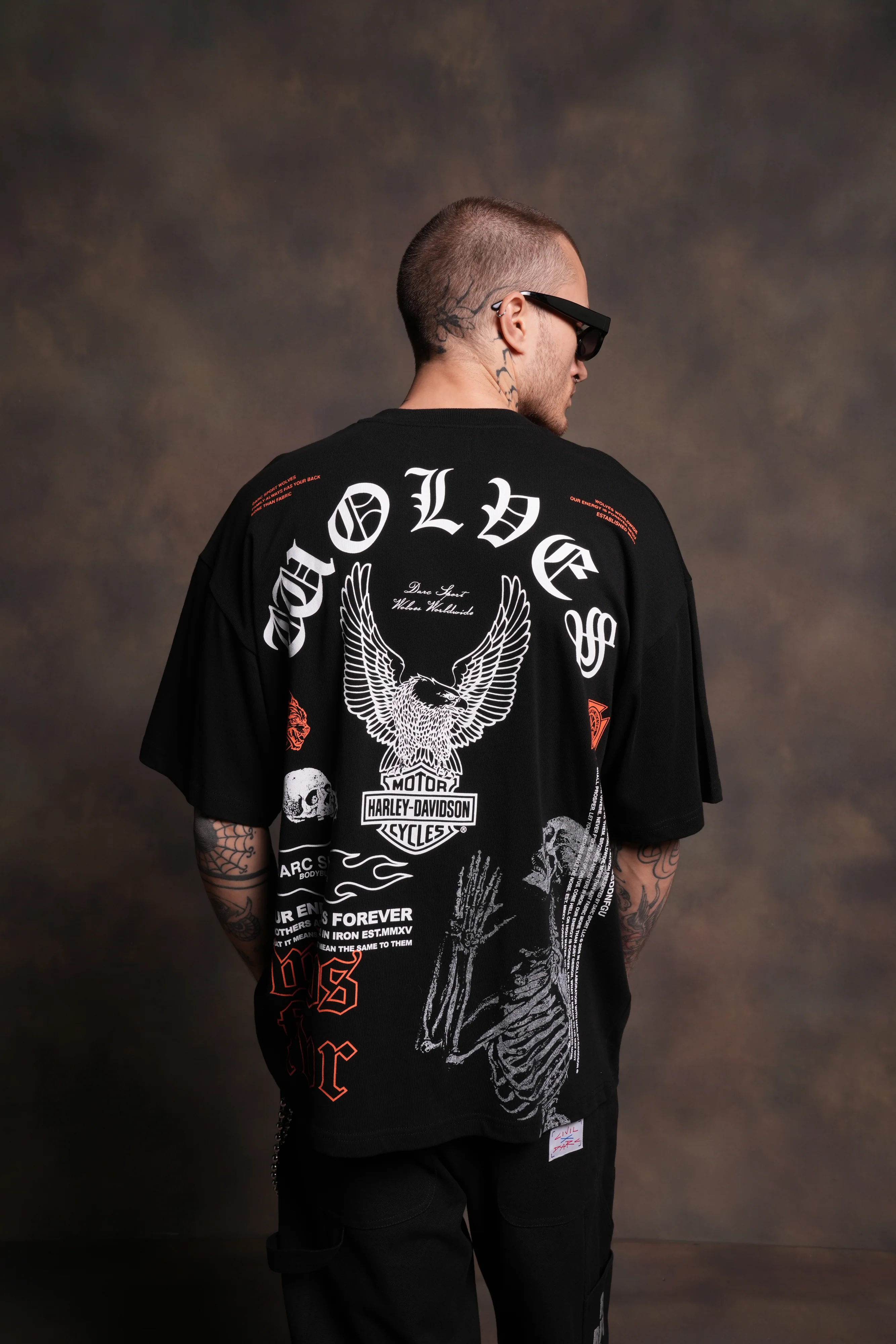 The Eagle & The Wolf "Premium" Oversized Tee in Black - Image 4