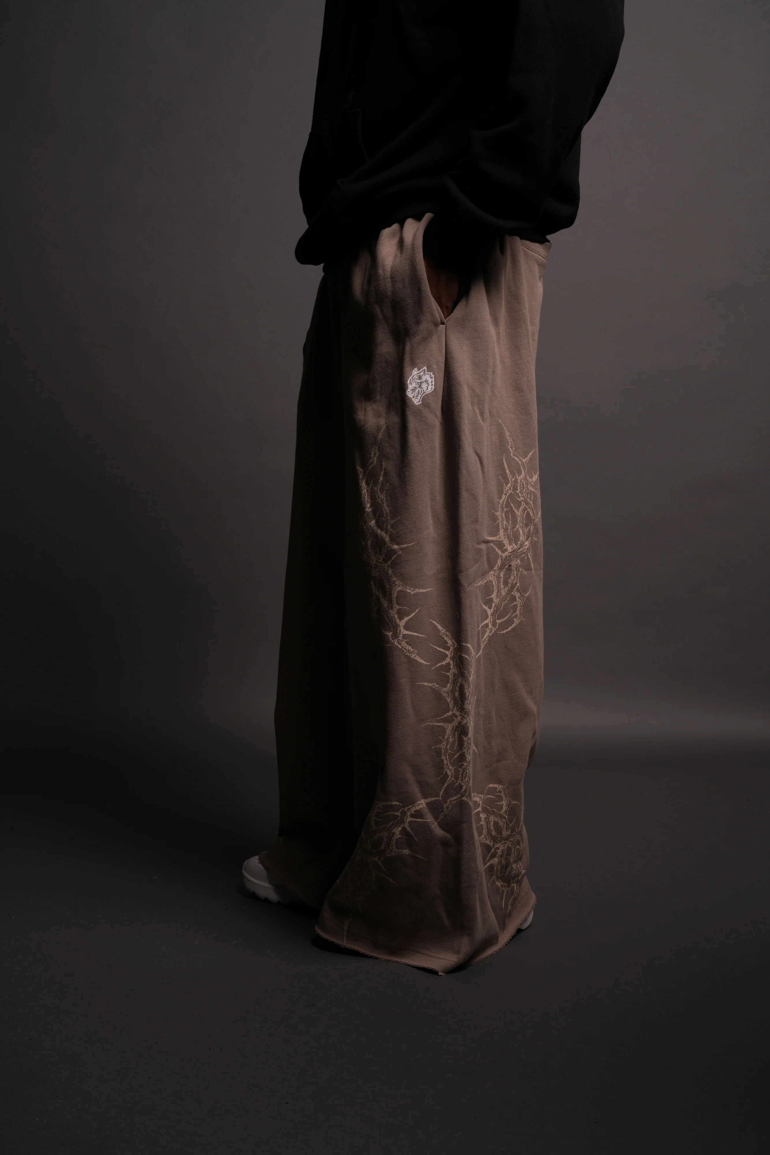 Thorns Oversized Omen Sweat Pants in Taupe - Image 4