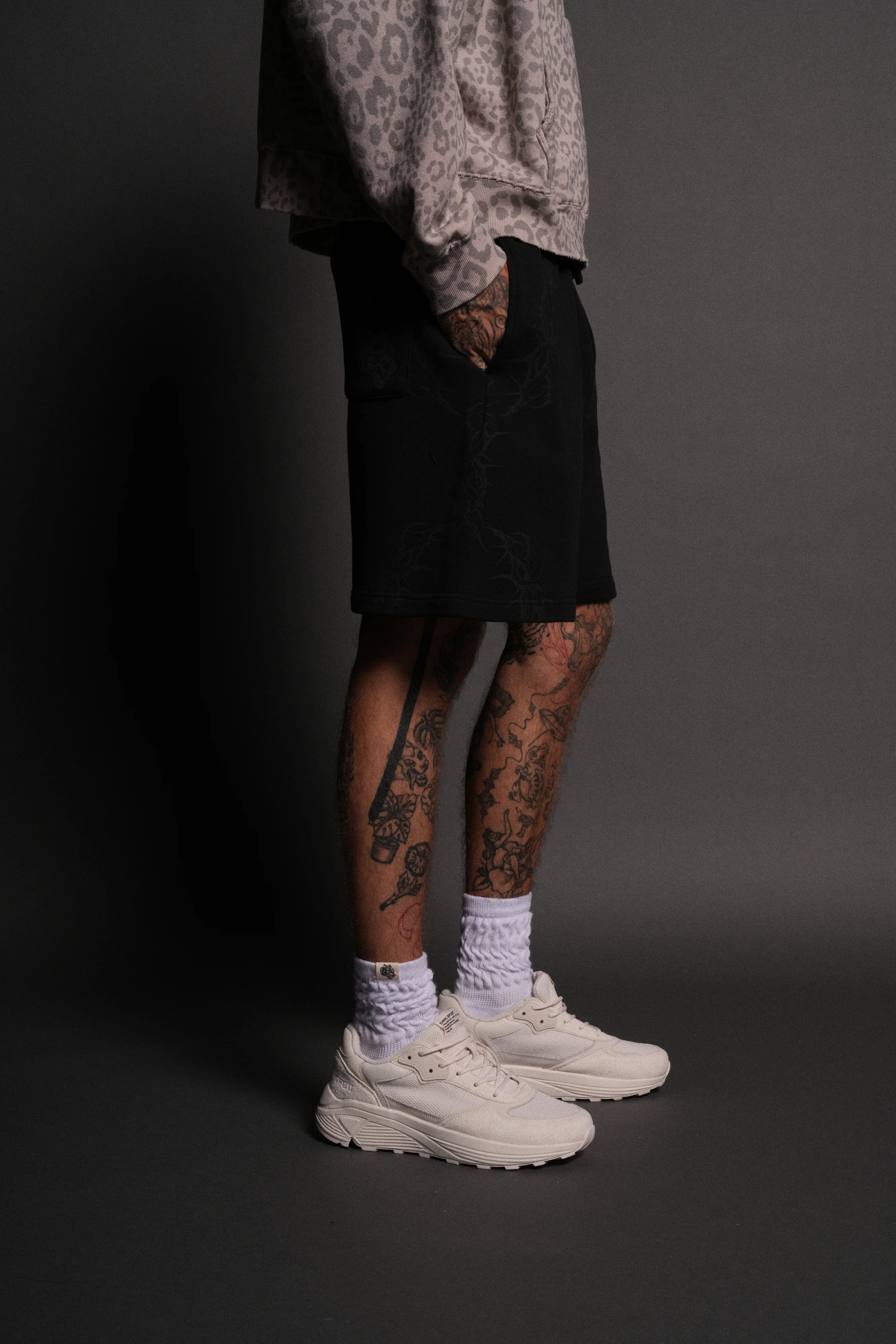 Thorns Post Lounge Sweat Shorts in Black - Image 5