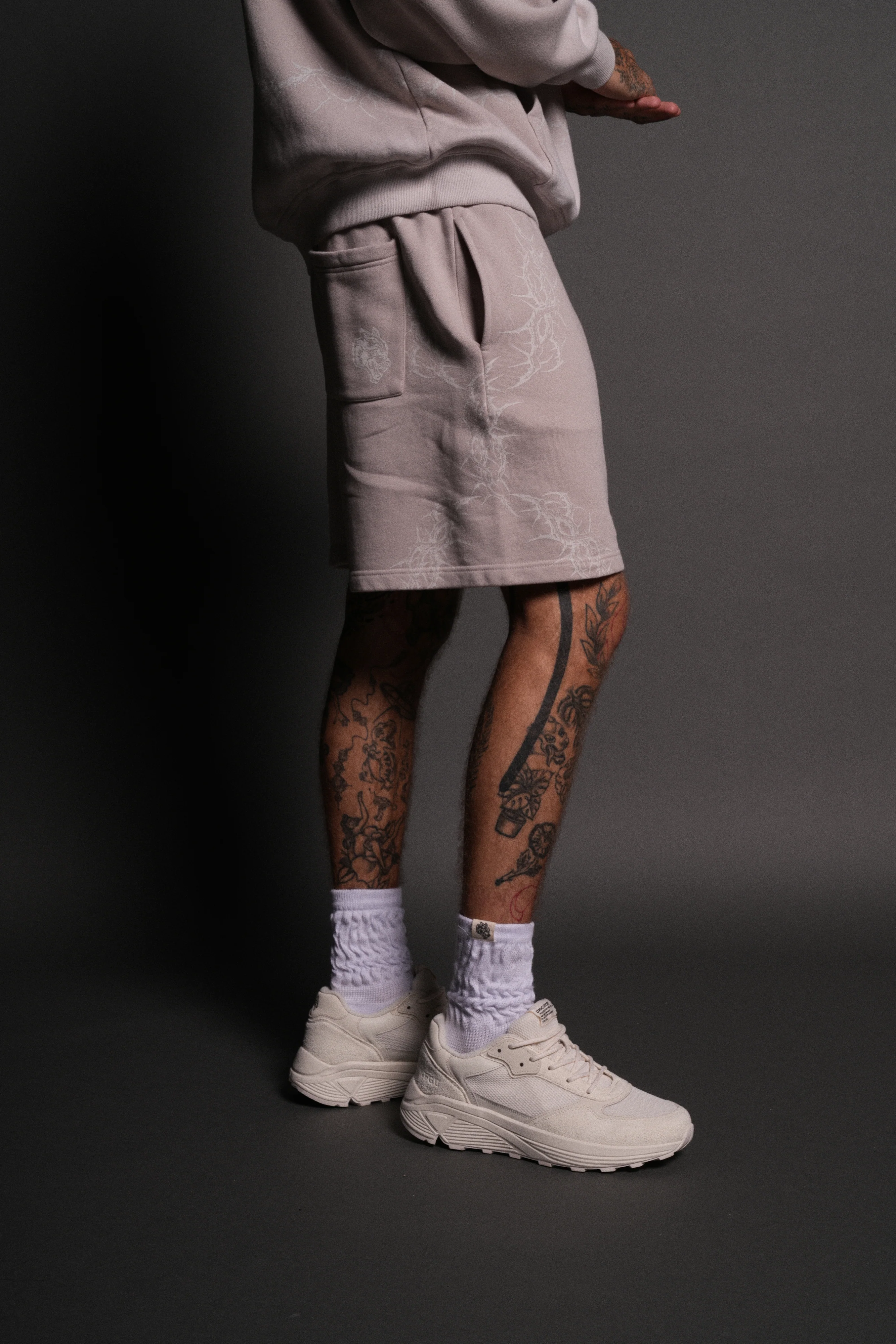 Thorns Post Lounge Sweat Shorts in Clay - Image 5