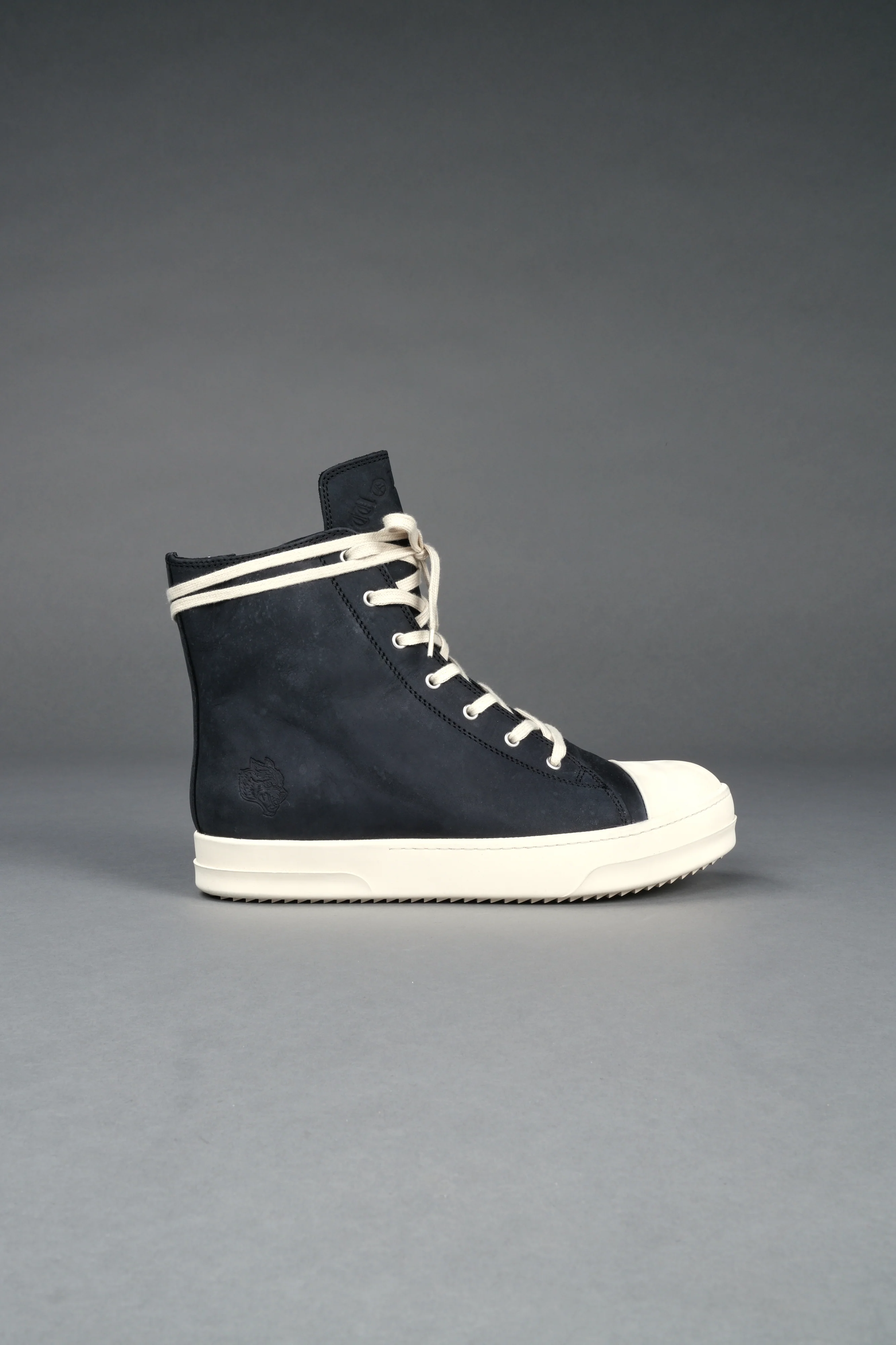 Venice High Top Shoe in Black/Cream - Image 10