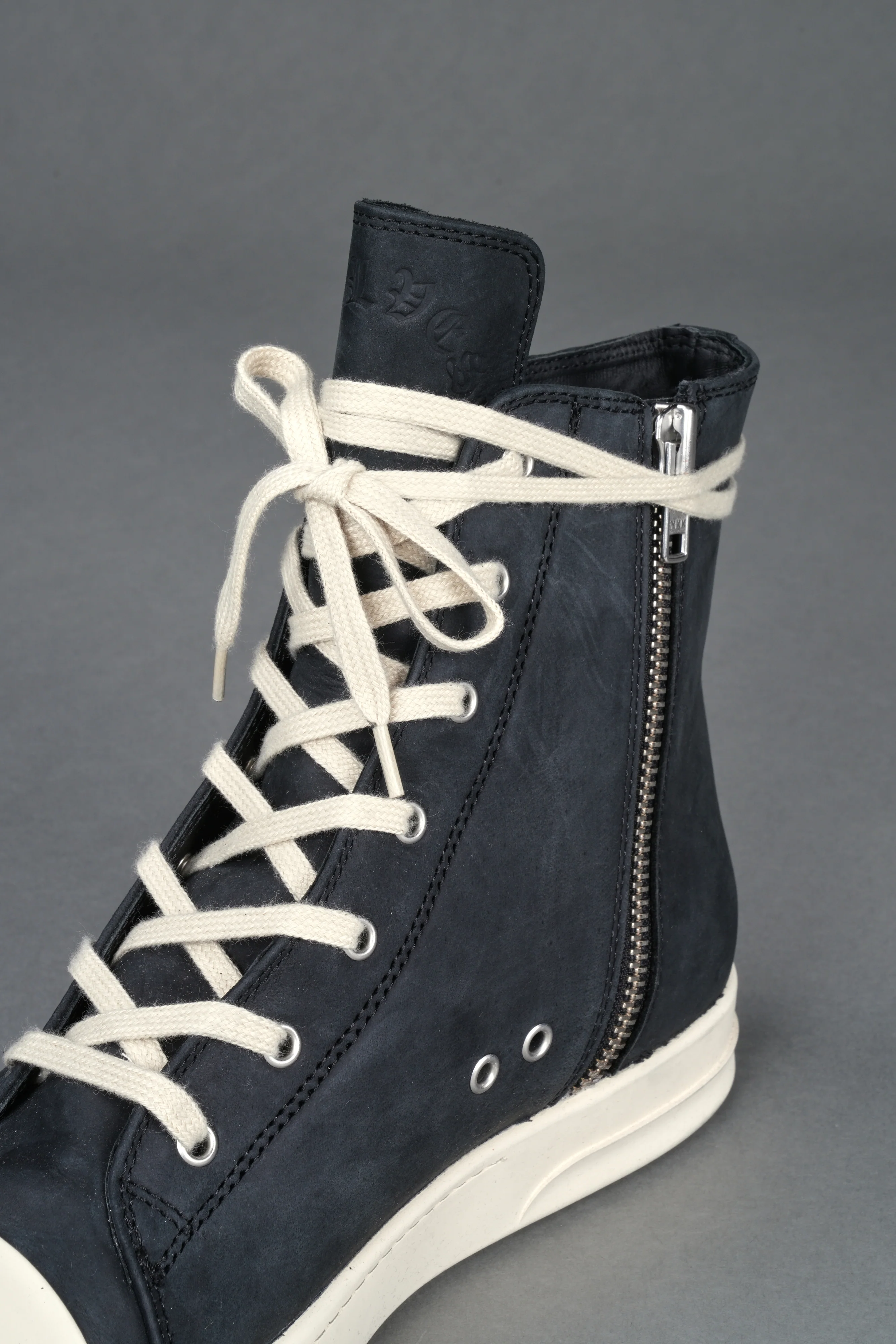 Venice High Top Shoe in Black/Cream - Image 11