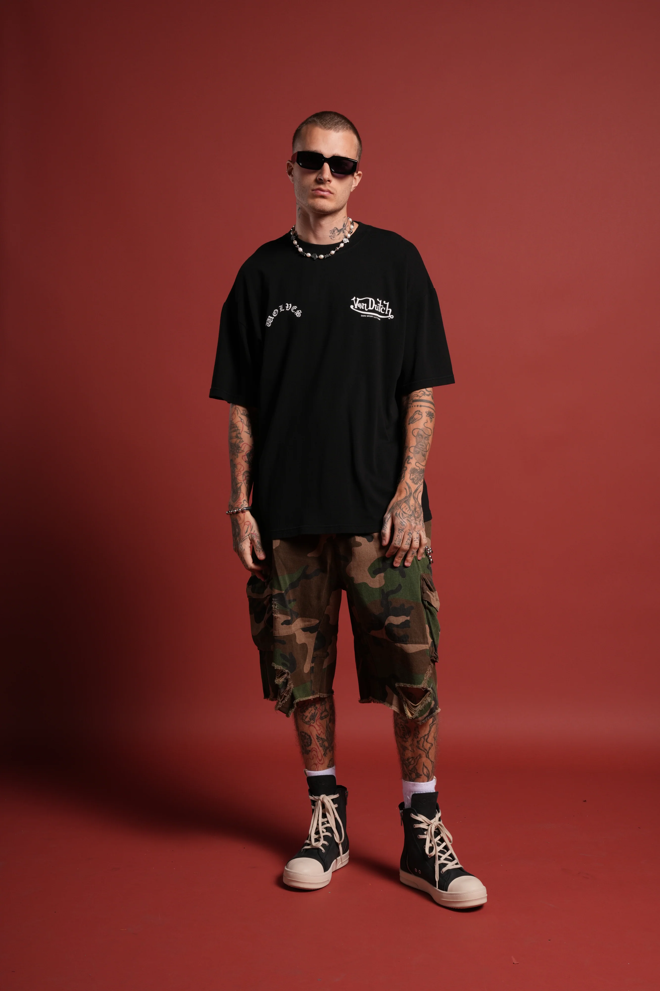 Von Darc Premium Oversized Tee in Black - Image 5