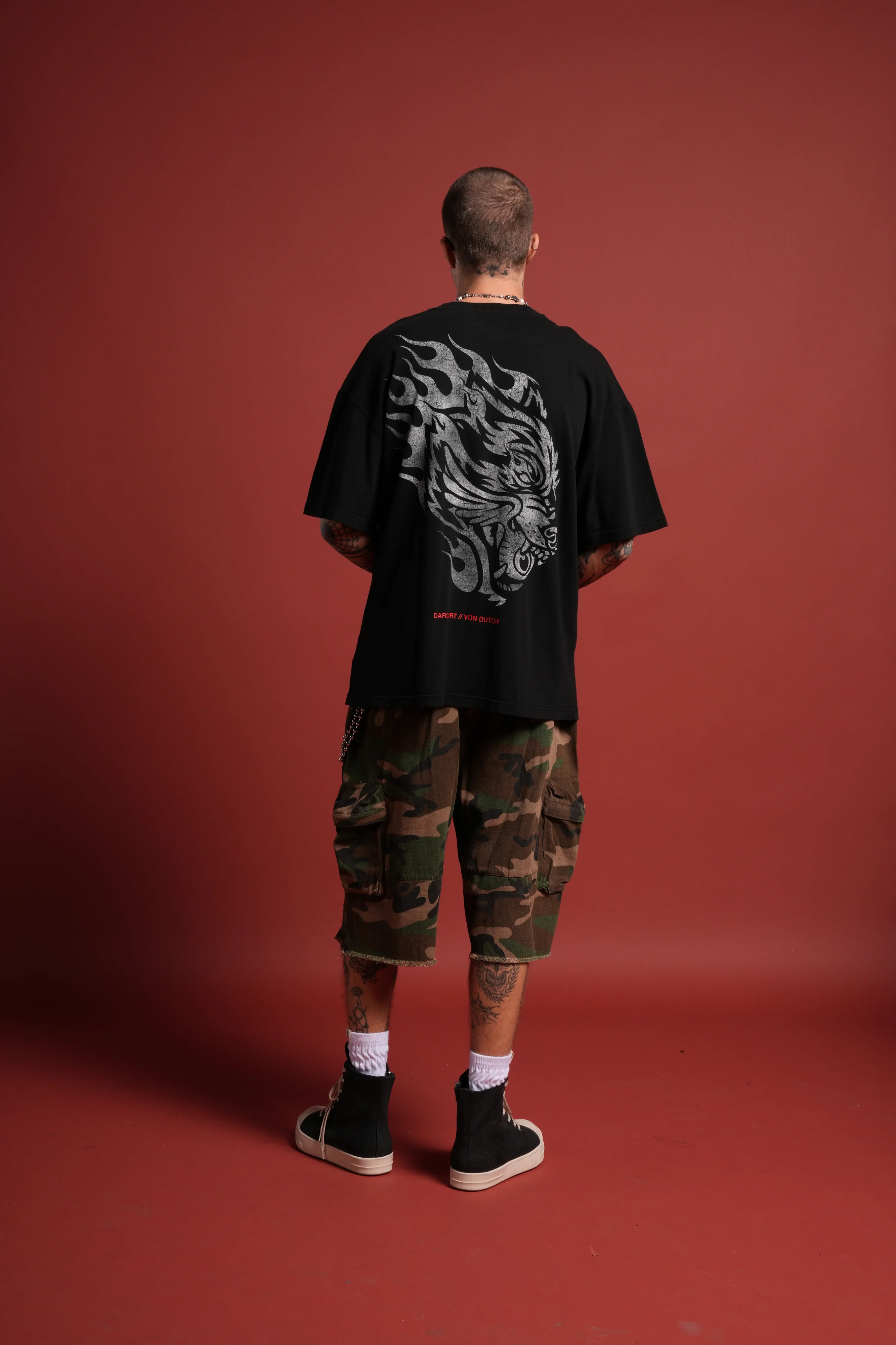 Von Darc Premium Oversized Tee in Black - Image 6