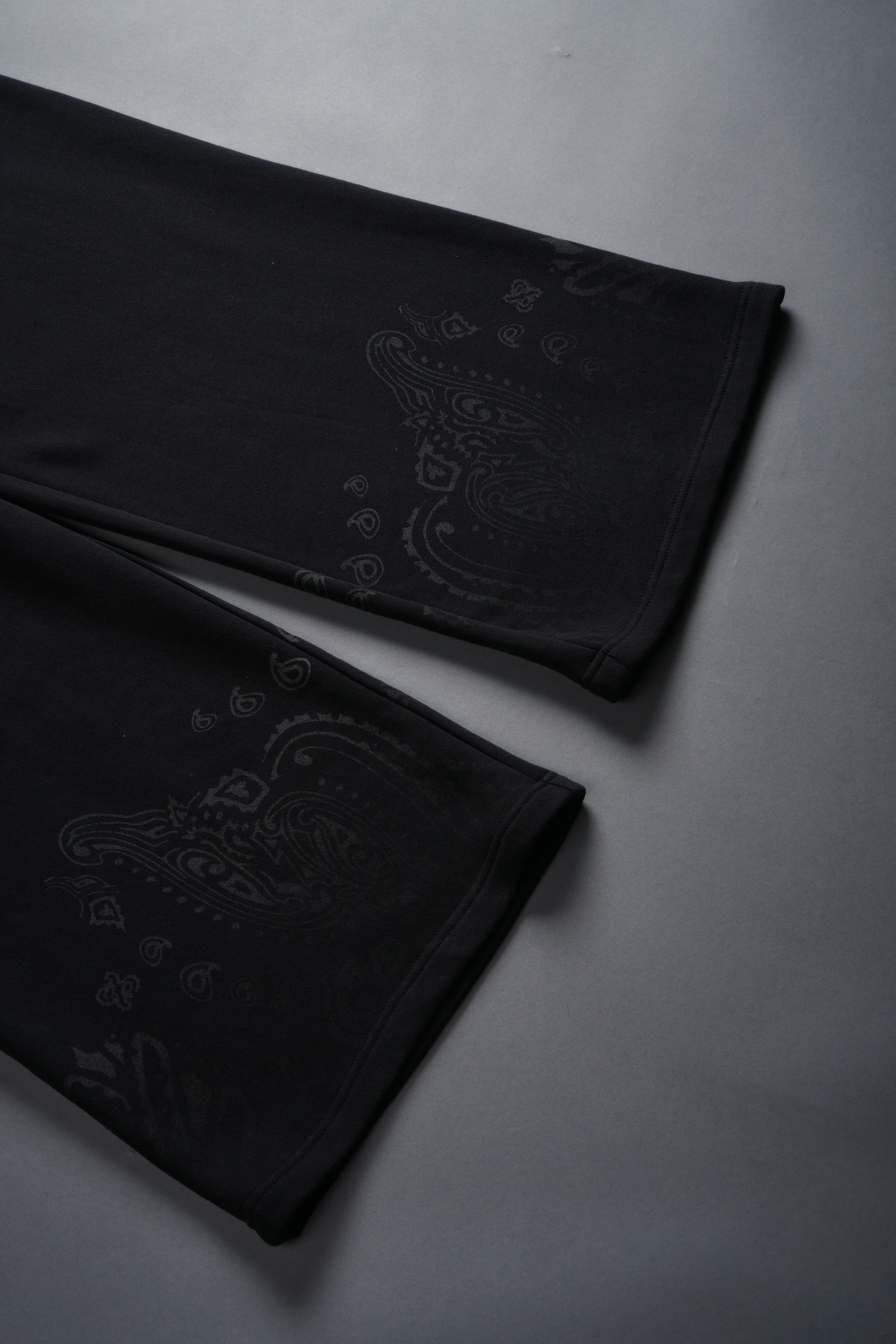 Western V2 Lennox Sweat Pants in Black - Image 9
