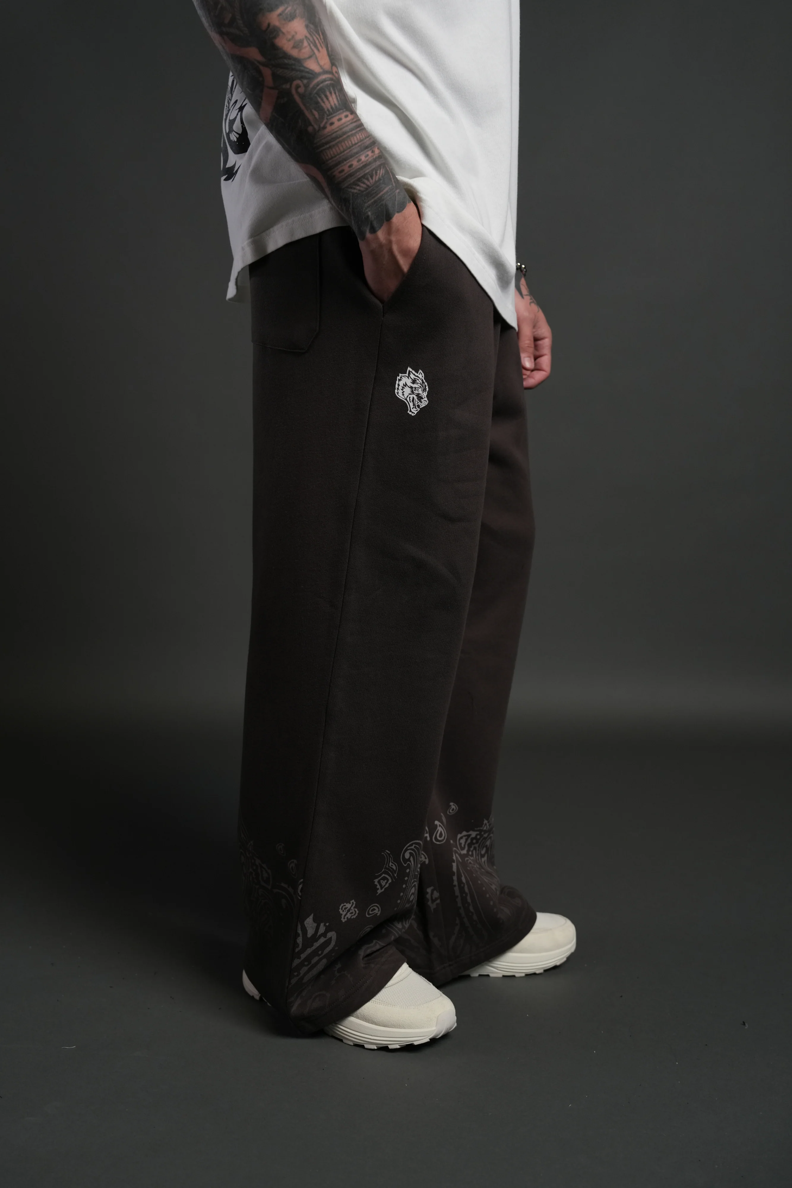 Western V2 Lennox Sweat Pants in Darc Brown - Image 5
