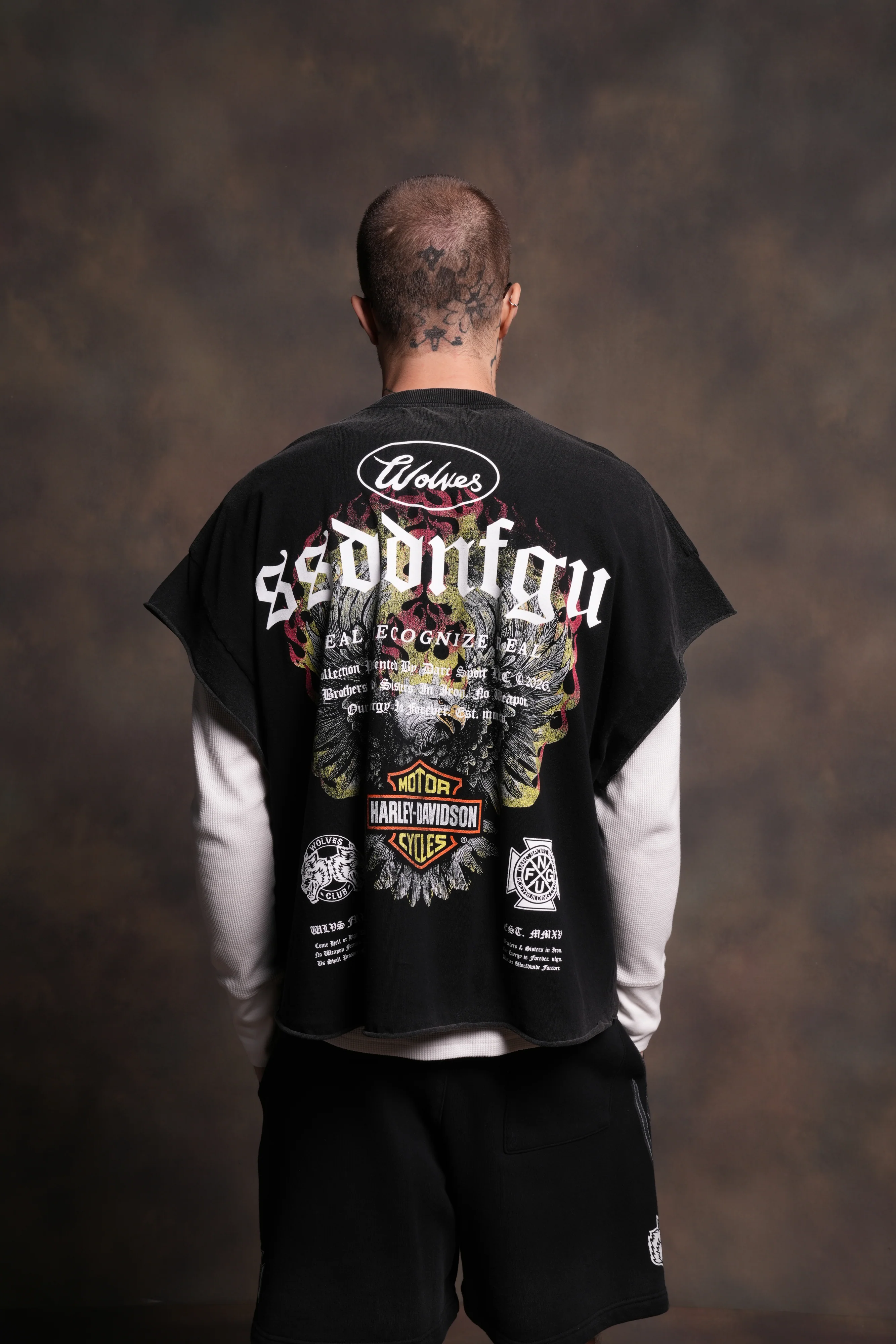 Wings of Fire Grunge Cut-Off Tee in Black - Image 4