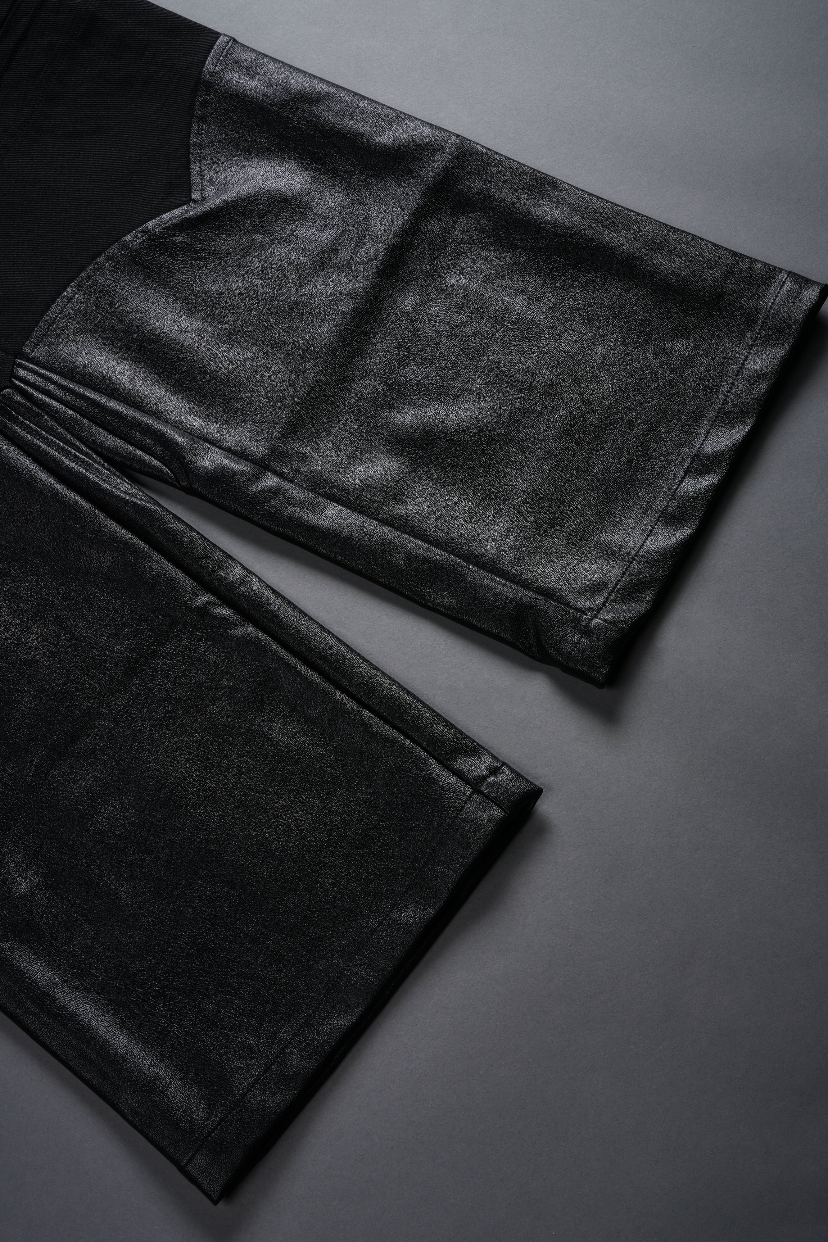 Wolf Chopper Onyx Pants in Black - Image 9