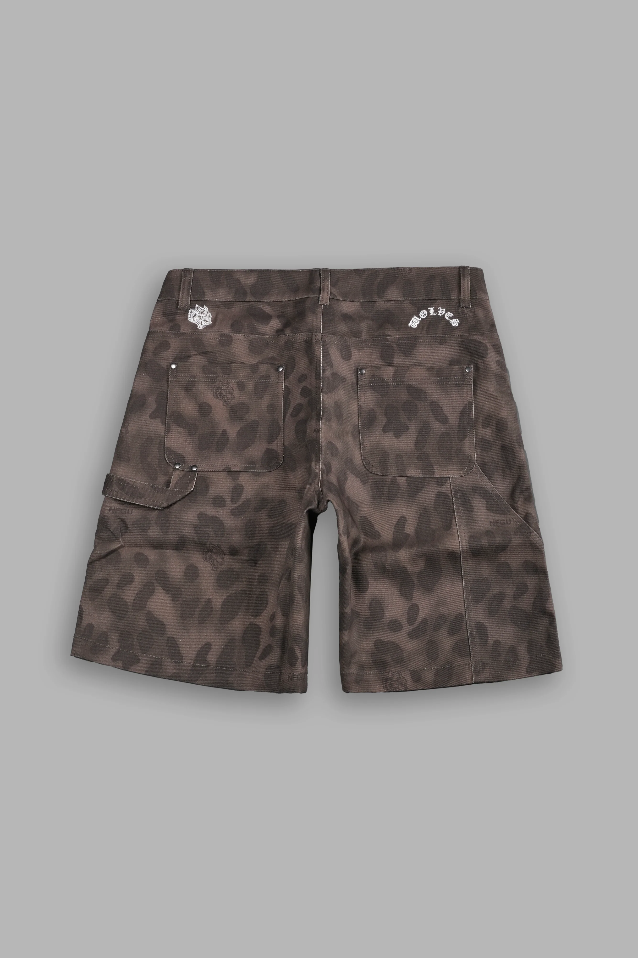 Wolf Chopper Oversized Clark Utility Shorts in Celeritas Morte - Image 2