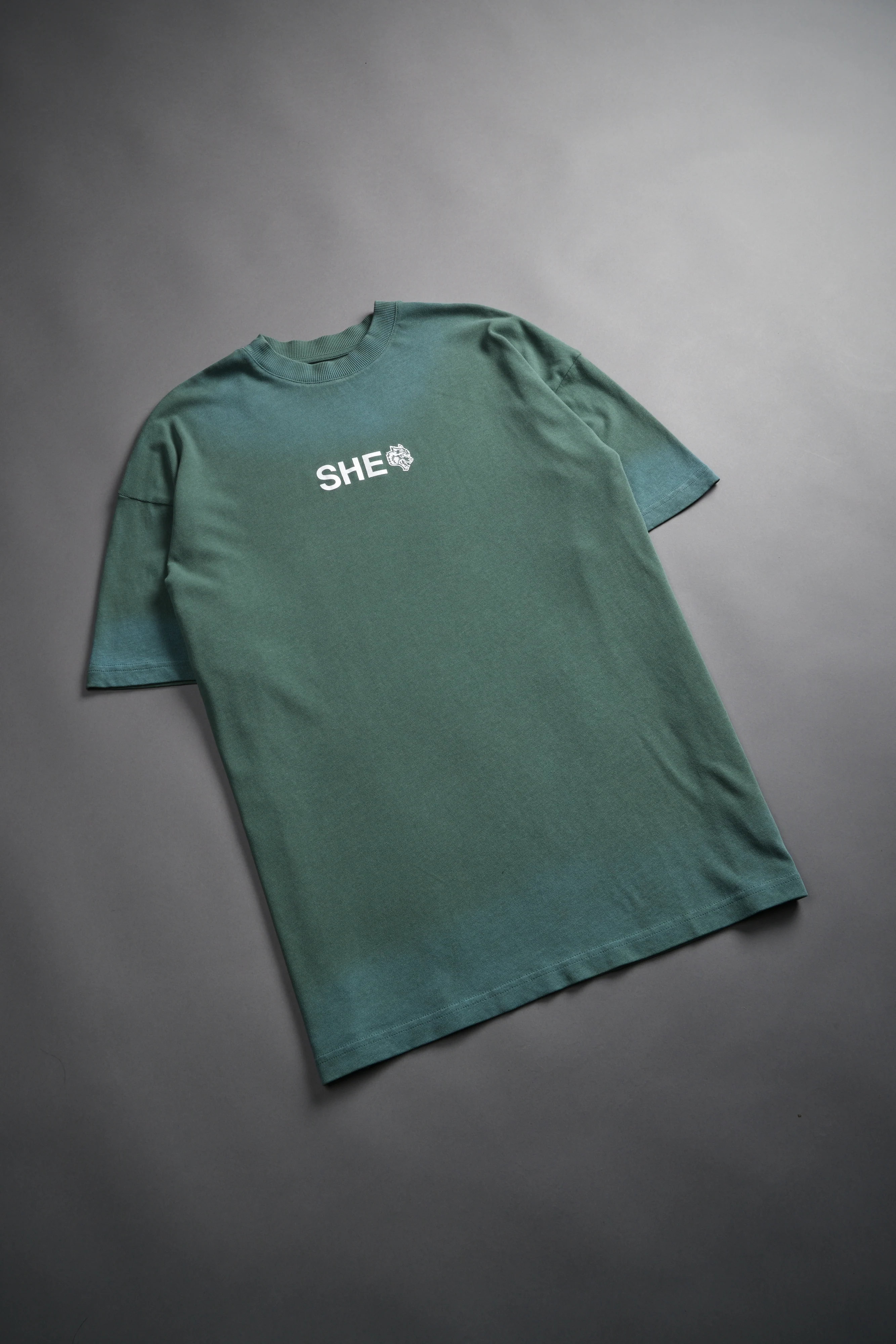 Wolf Head "Pump Cover" Tee in Hunter Green Driftwash - Image 5