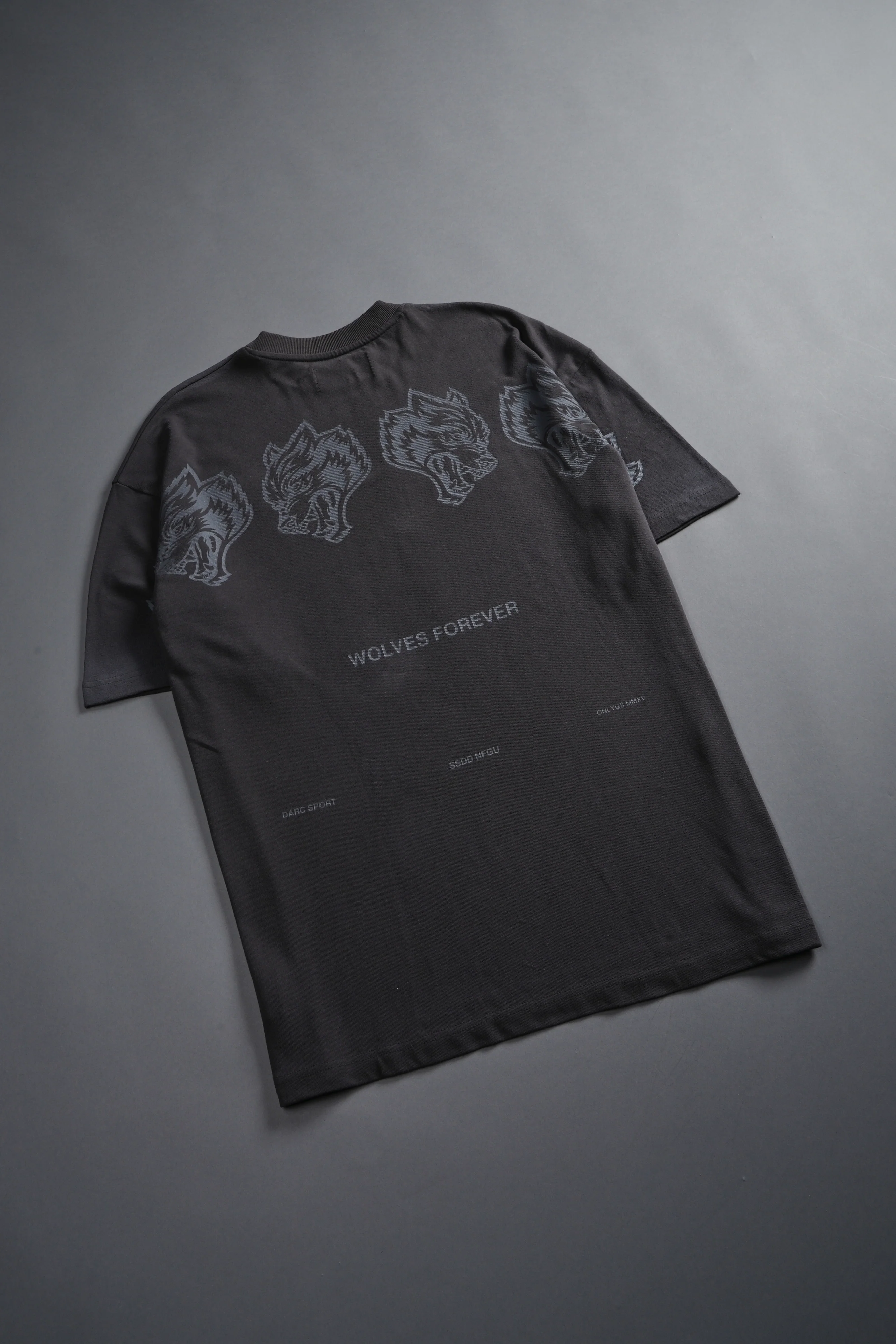 Wolves Have Your Back Unisex "Premium" Oversized Tee in Wolf Gray Drift Wash - Image 4