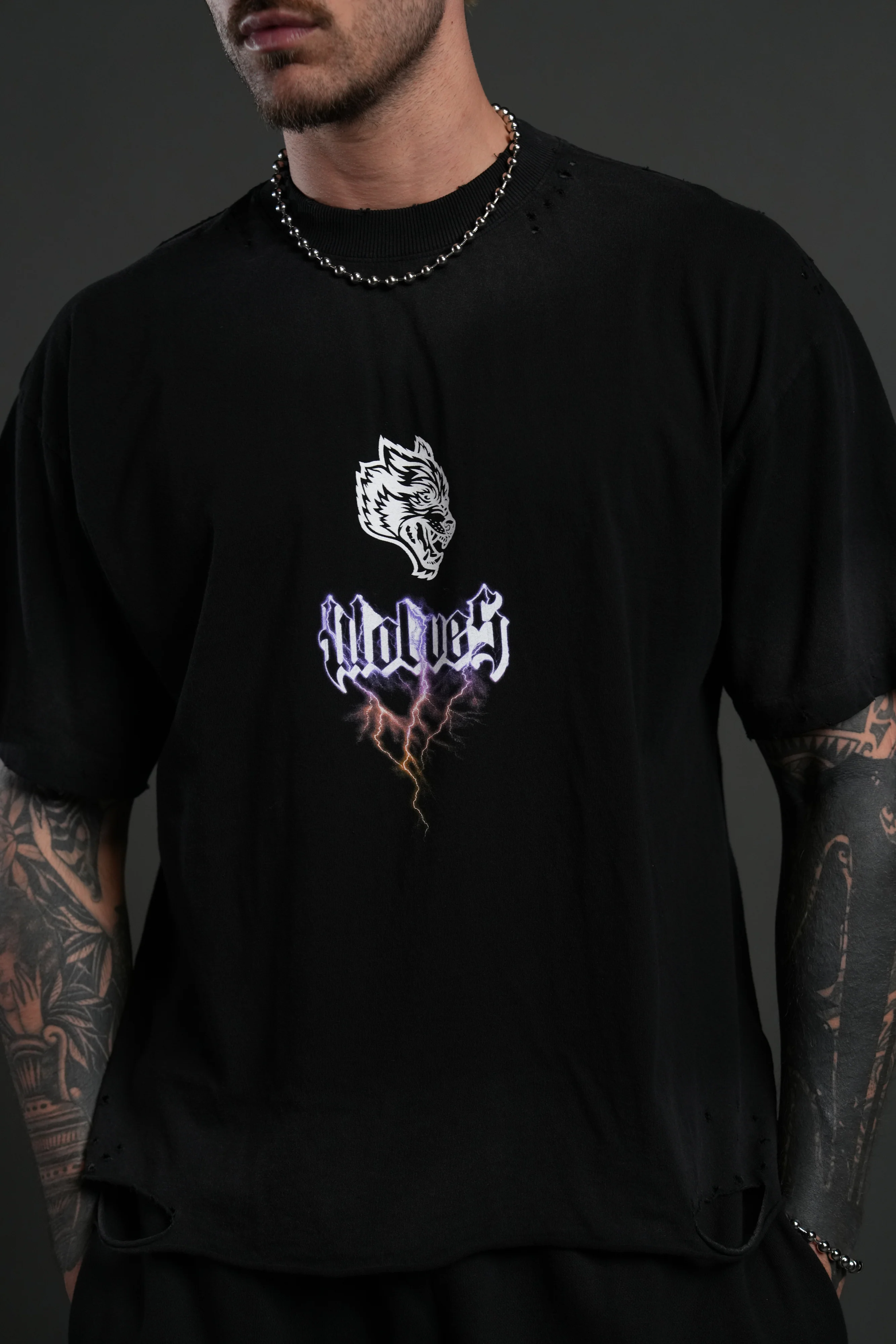 Wolves Lightning Distressed Grunge Tee in Black Drift Wash - Image 6